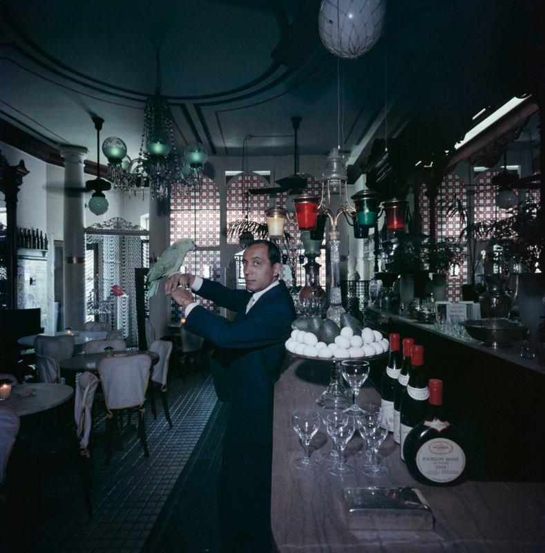 Slim Aarons - Nicholsons - Estate Stamped

Limited Edition Estate Stamped Print (edition size 1/150). 
Cafe Nicholson in New York, 1959.

This photograph epitomises the travel style and glamour of the period's wealthy and famous,
 beautifully