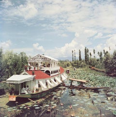 Stampa ufficiale di Slim Aarons - Fiume Jhelum 1961 - Oversize