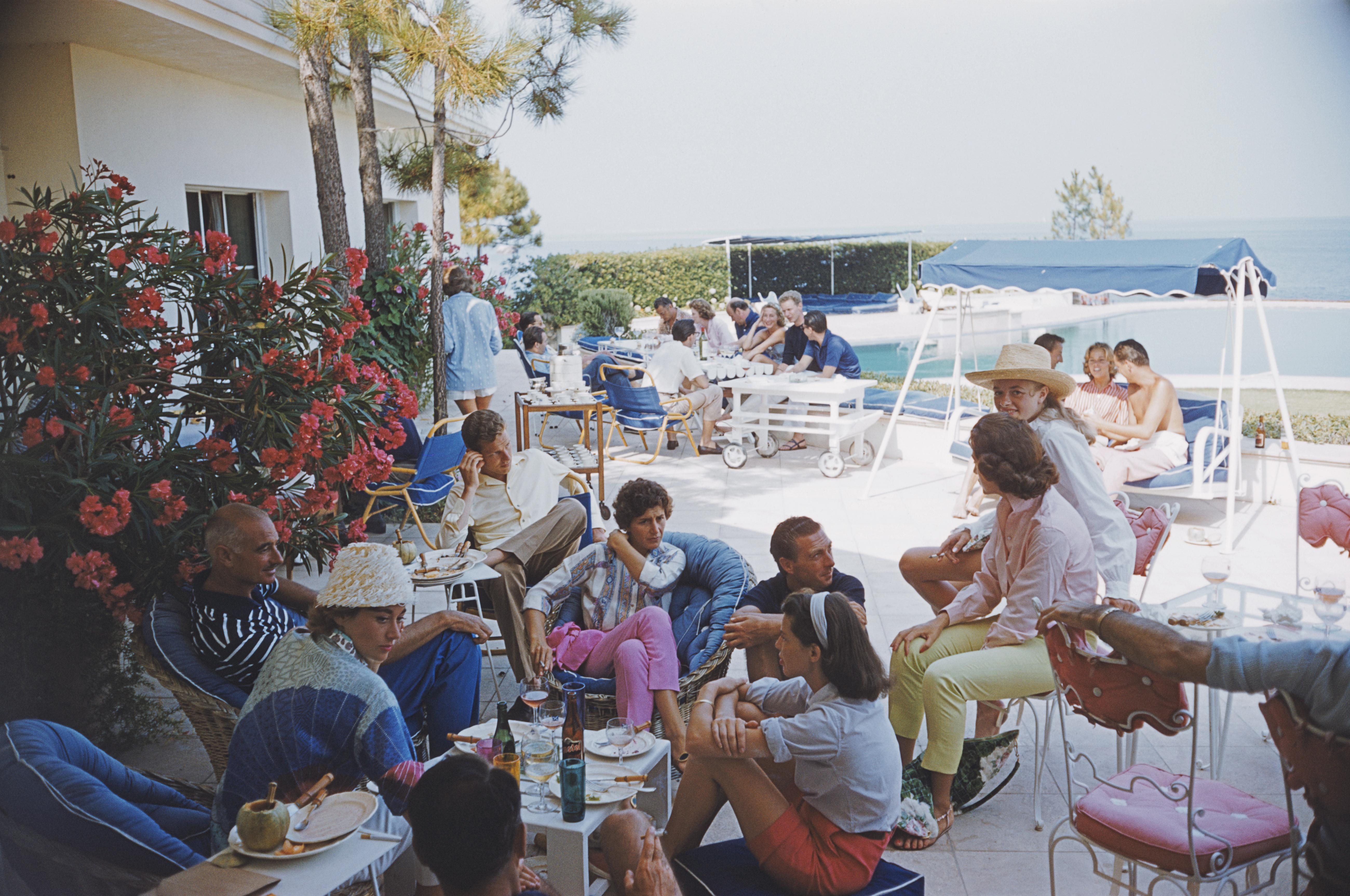 Slim Aarons, "Riviera Crowd" Photographie moderne du milieu du siècle dernier
