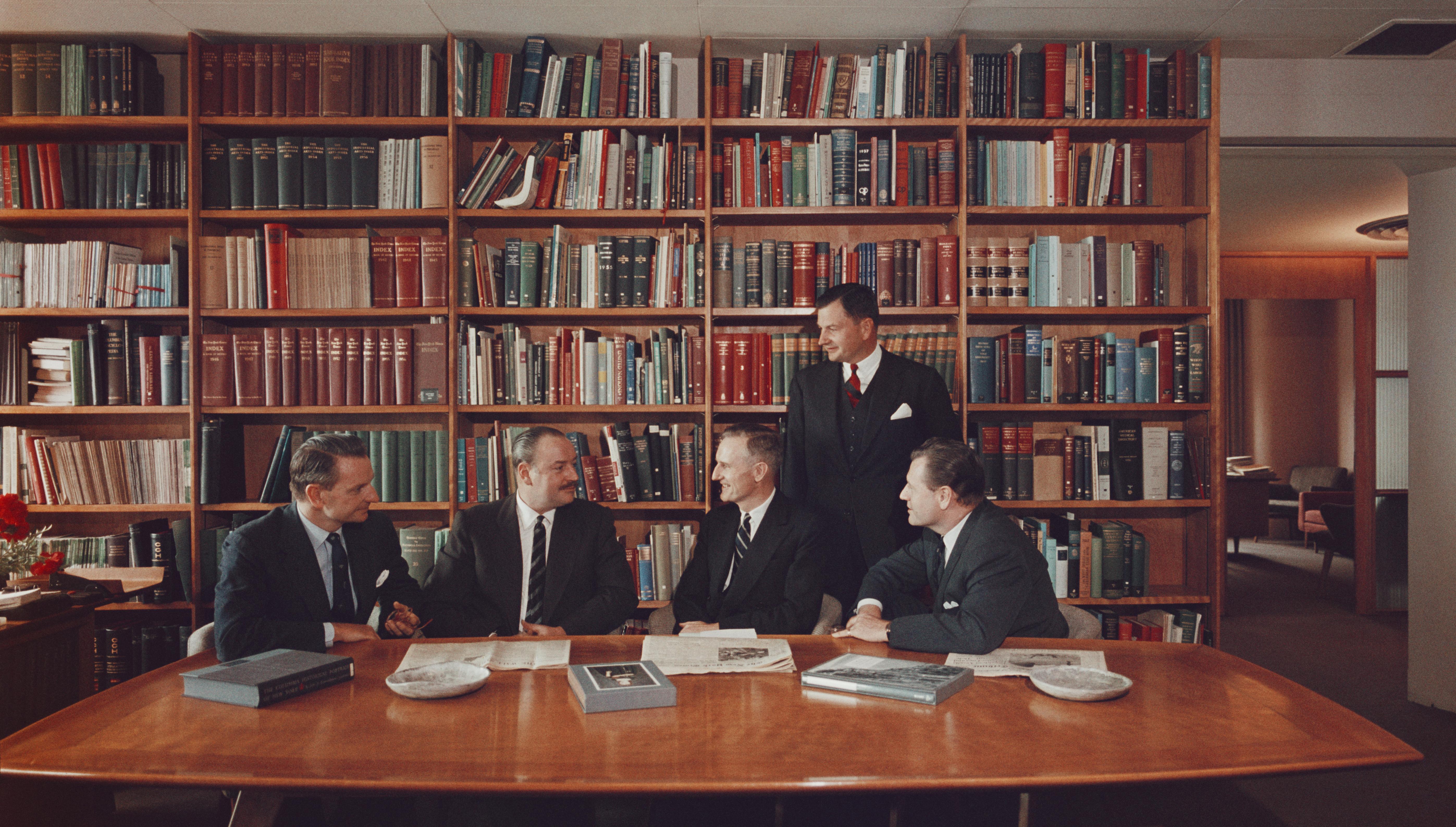 1960: The Rockefeller brothers in their Radio City, New York office. Left to right, Laurance (1910 - 2004), Winthrop (1912 - 1973), John D. Rockefeller (1906 - 1978), David, and Nelson (1908 - 1979).

Slim Aarons
Rockefeller Brothers
Slim Aarons