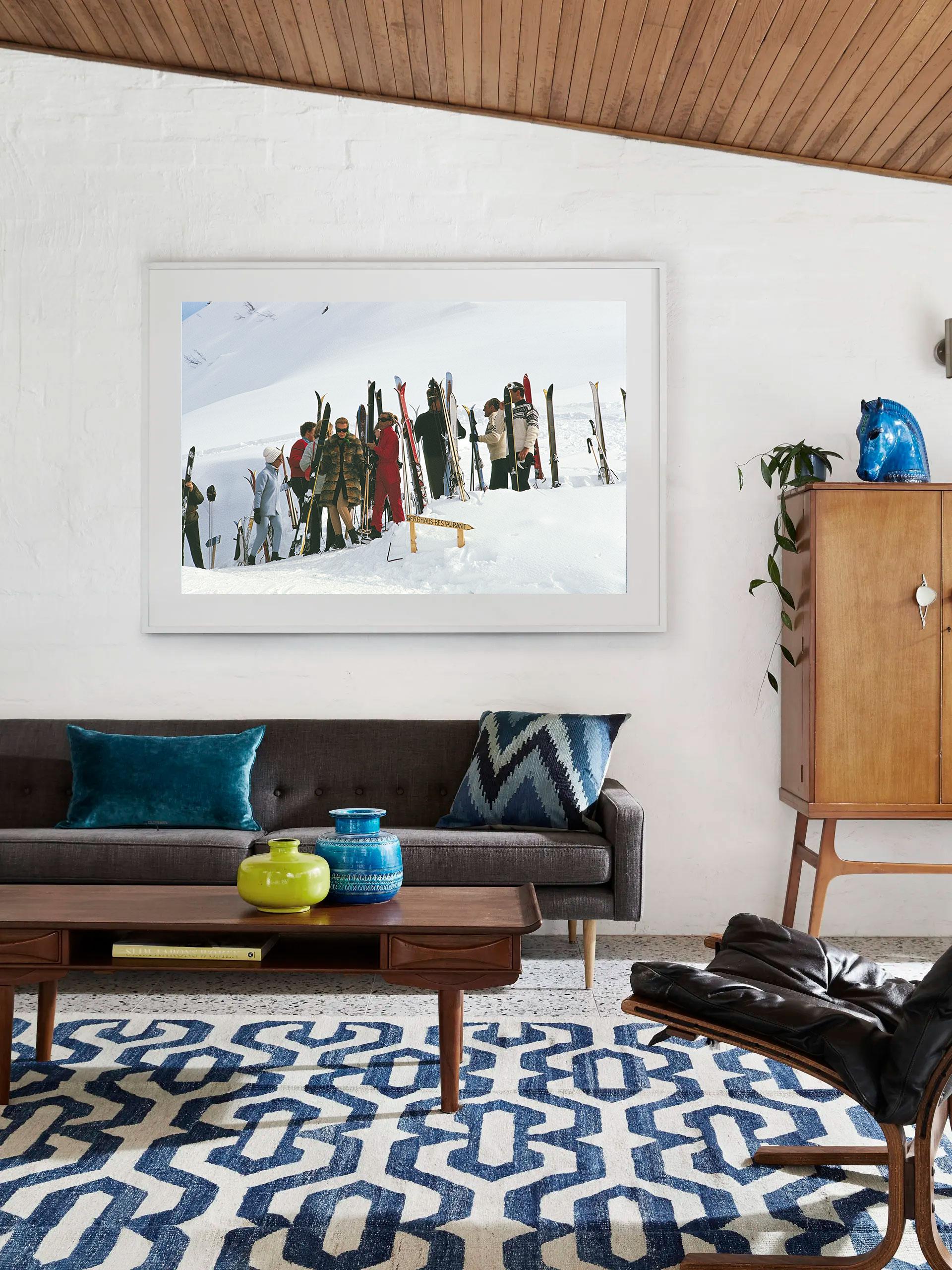 Slim Aarons 'Skiers At Gstaad' - Mid-century Modern Photography For Sale 2