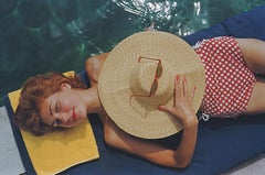 Slim Aarons 'Sunbathing In Burgenstock' (bain de soleil à Burgenstock)