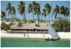 Tirage non encadré en édition limitée de « The Lure Of Lamu » de Slim Aarons, estampillé par la succession de l'artiste