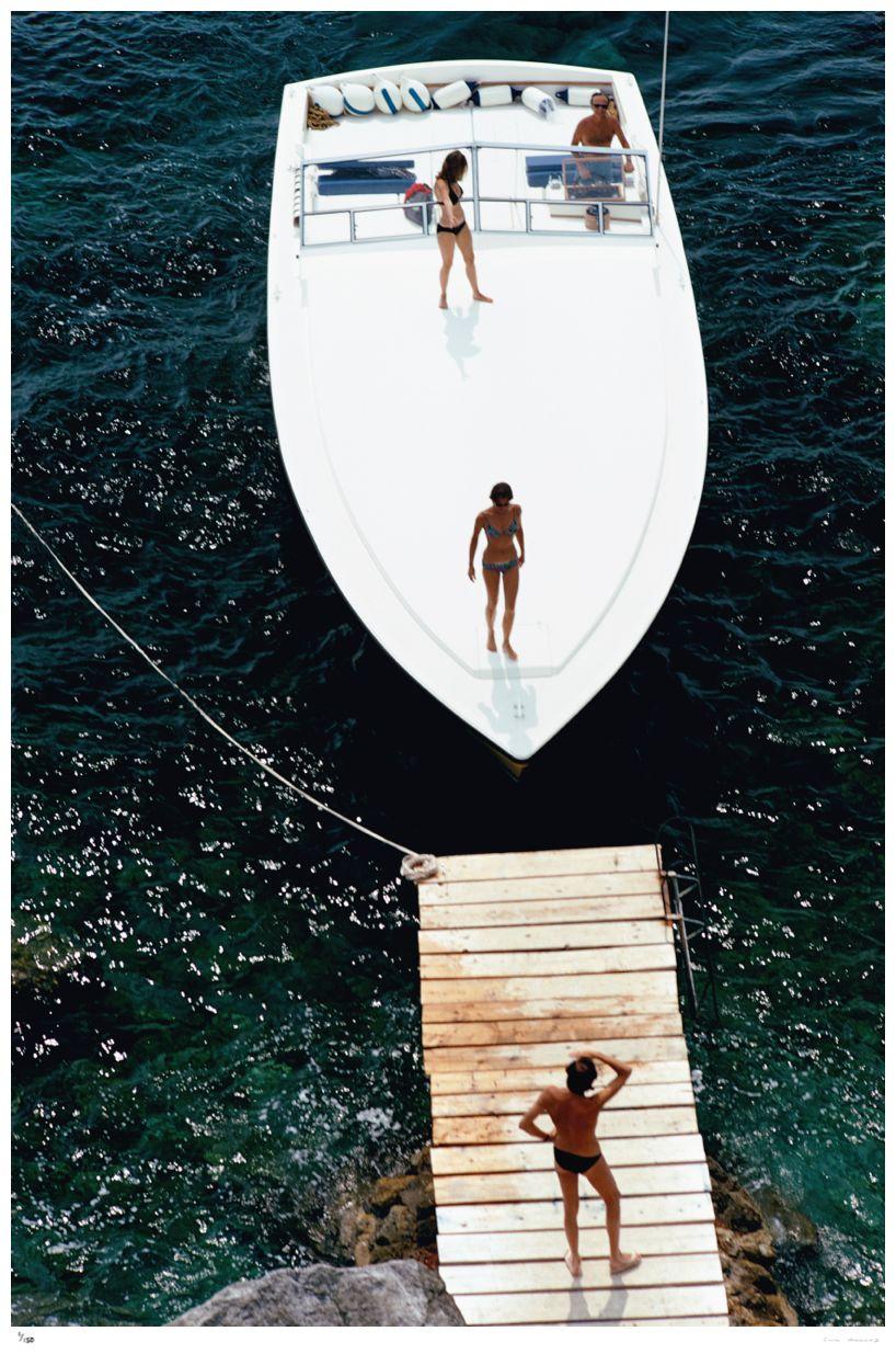 Speedboat Landing 1973 Slim Aarons Nachlass gestempelte Auflage  im Angebot 3