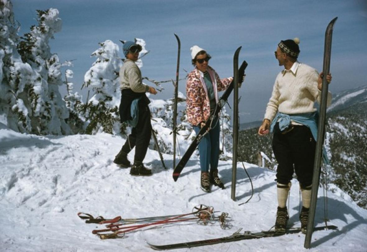 Sugarbush Skiing 
1960
by Slim Aarons

Slim Aarons Limited Estate Edition

Skiing at Sugarbush, a mountain resort in Vermont, April 1960.

unframed
c type print
printed 2023
20 x 24"  - paper size

Limited to 150 prints only – regardless of paper
