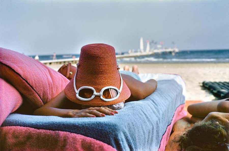 Sunbathing in Venice, 1954 - Venetian Nude Sunbathing in Vintage Italian Fashion