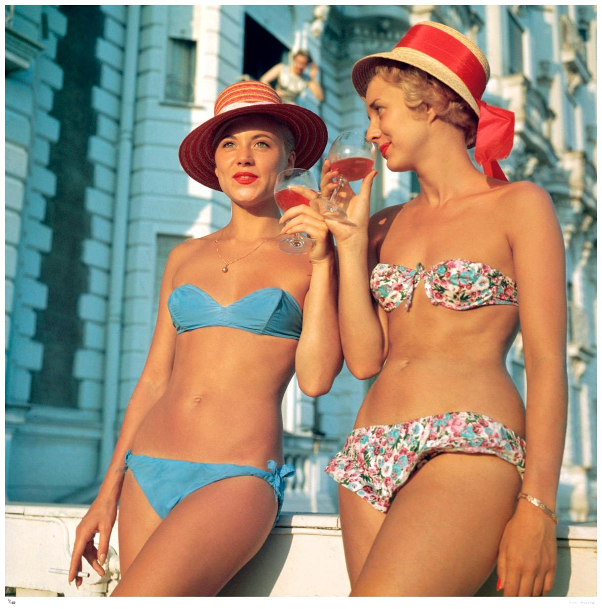 Sundowners 1960 - Slim Aarons Estate Stamped