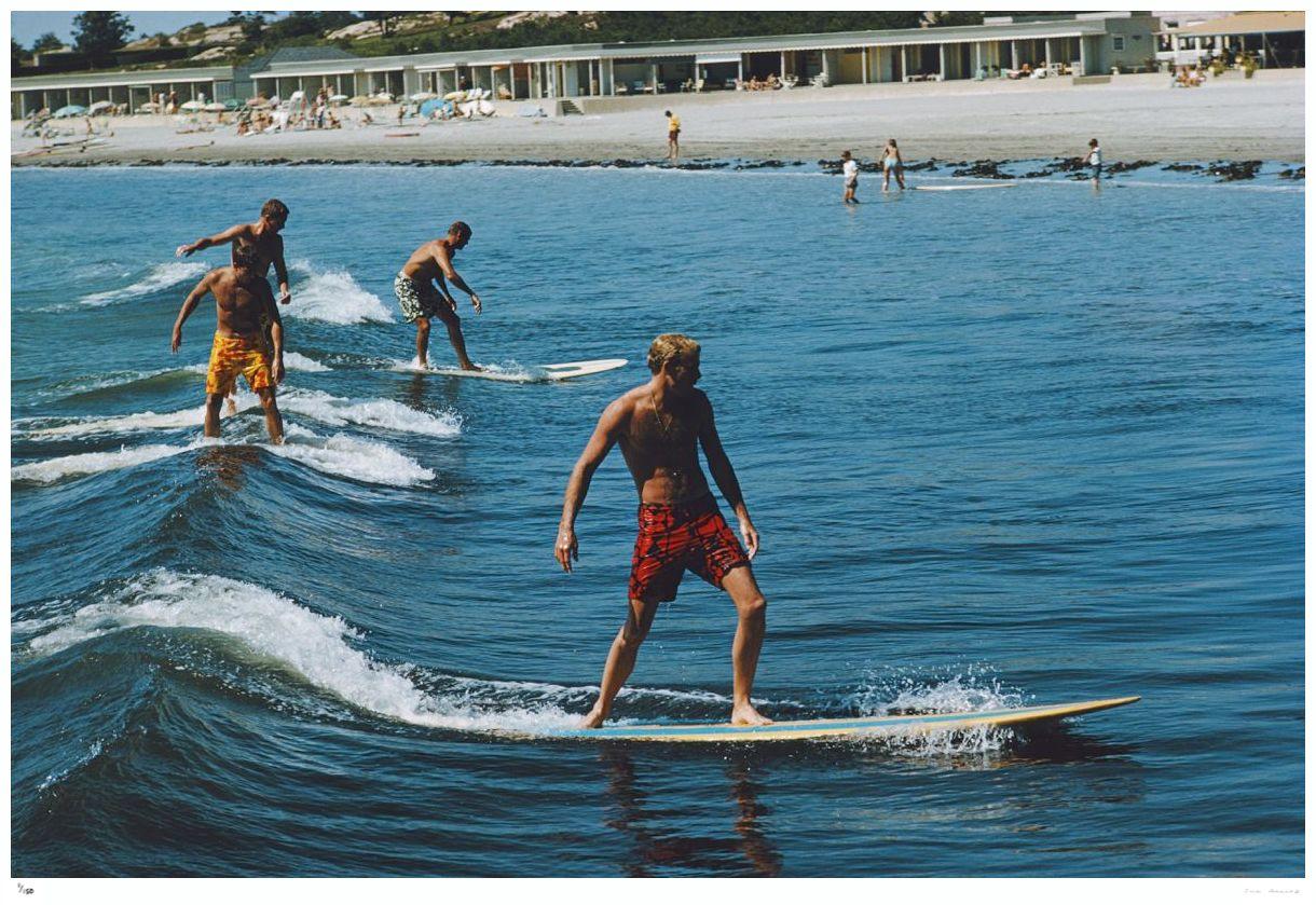 Surfing Brothers 1965 - Slim Aarons Nachlass gestempelt