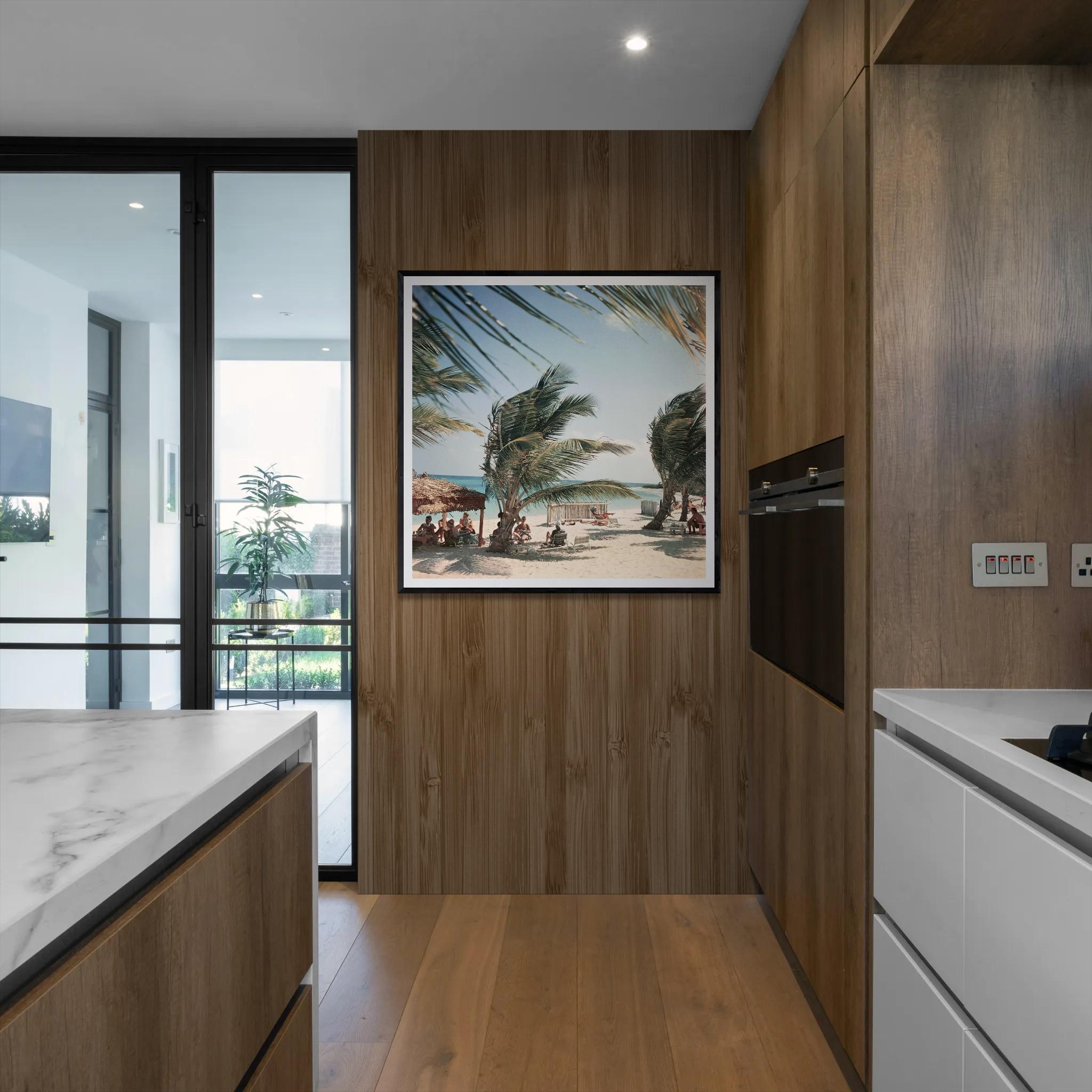 La plage du Mill Reef Club, Antigua, 1960 (inédit) en vente 4