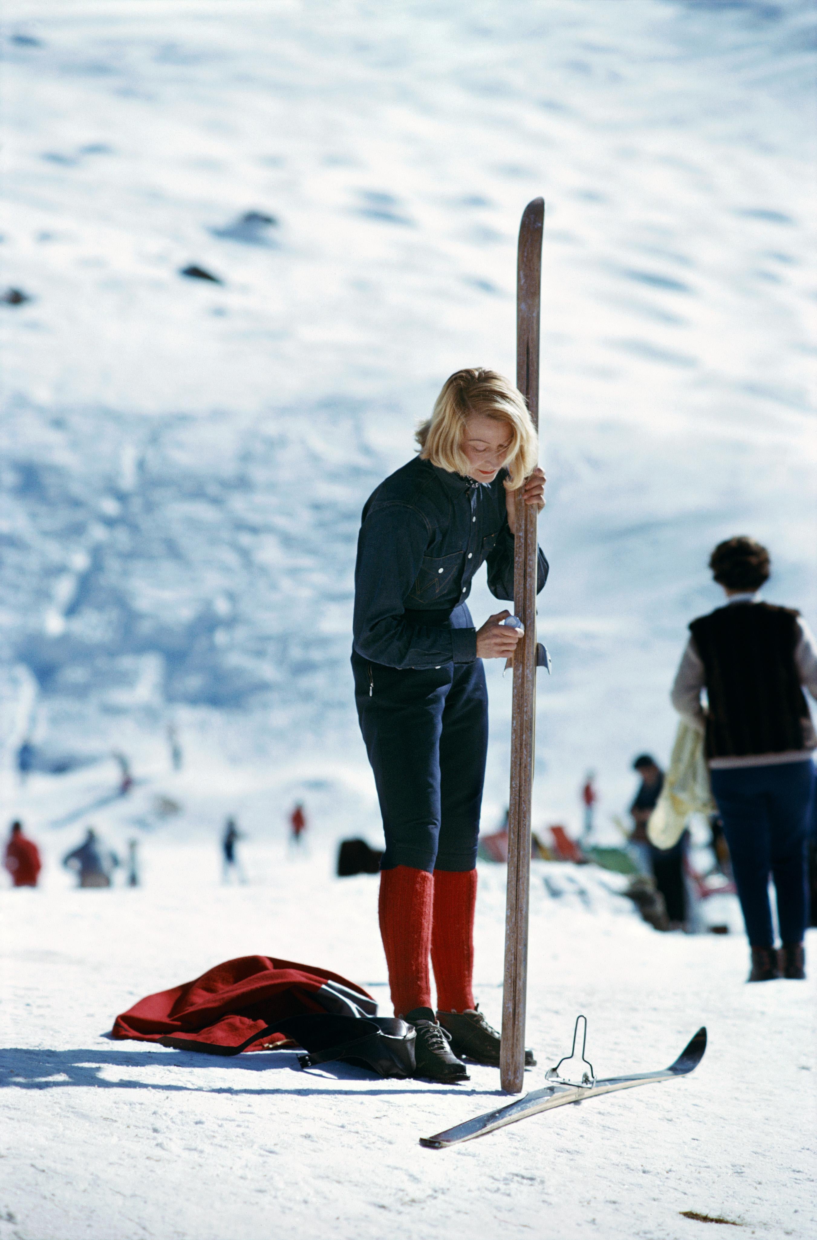 Slim Aarons Color Photograph - Verbier Skier