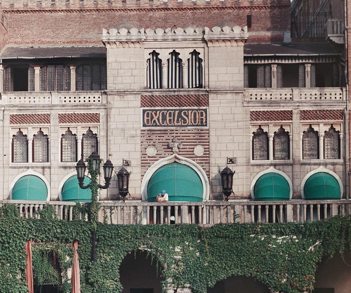 Westin Excelsior, Lido in Venice, 1957 - Venetian Gondolas in Canals in Italy by Slim Aarons

16 x 20