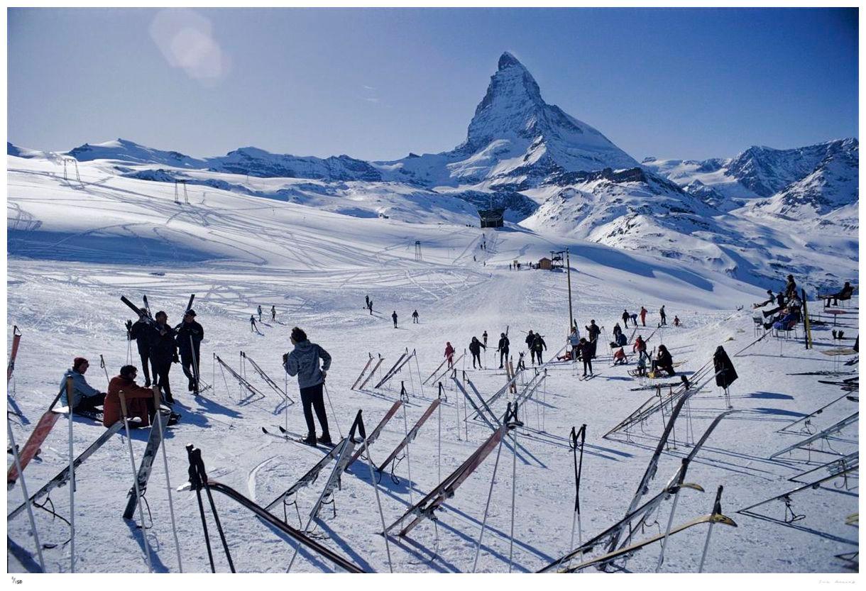 Winter Wear 1976 - Slim Aarons Nachlass gestempelt