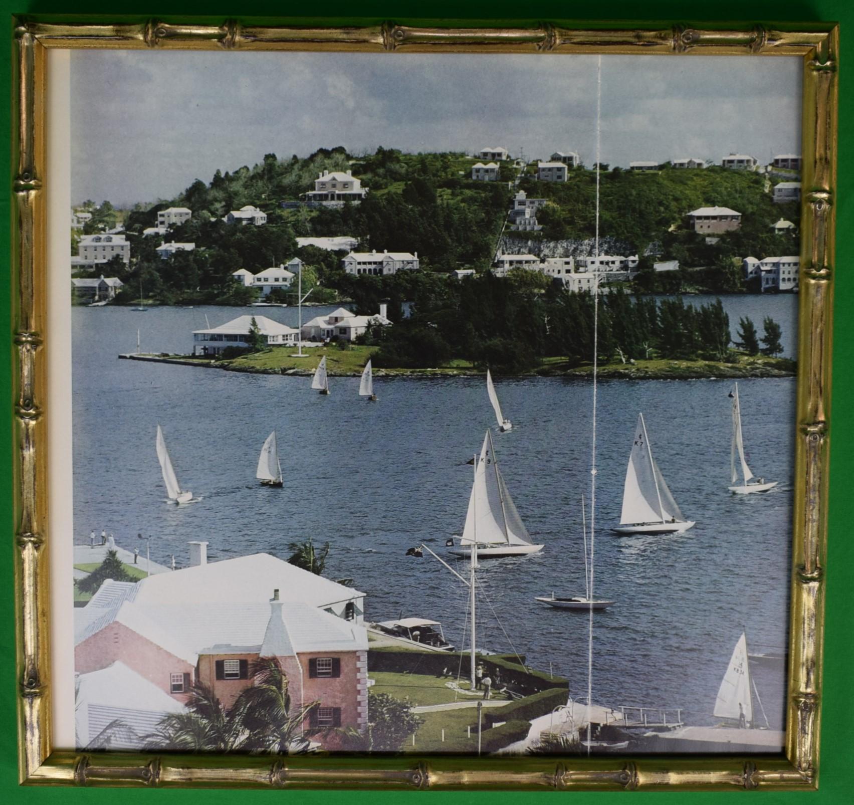 Assiette de couleur encadrée Aarons Bermuda Harbour c1974 - Print de Slim Aarons