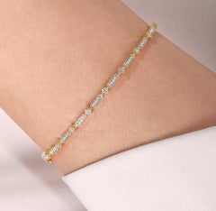 Bracciale sottile geometrico vittoriano-rinascimentale in oro giallo 14K con diamanti BG4309