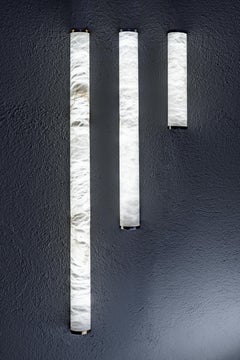 Slim WS 32 Wall Lamp by United Alabaster