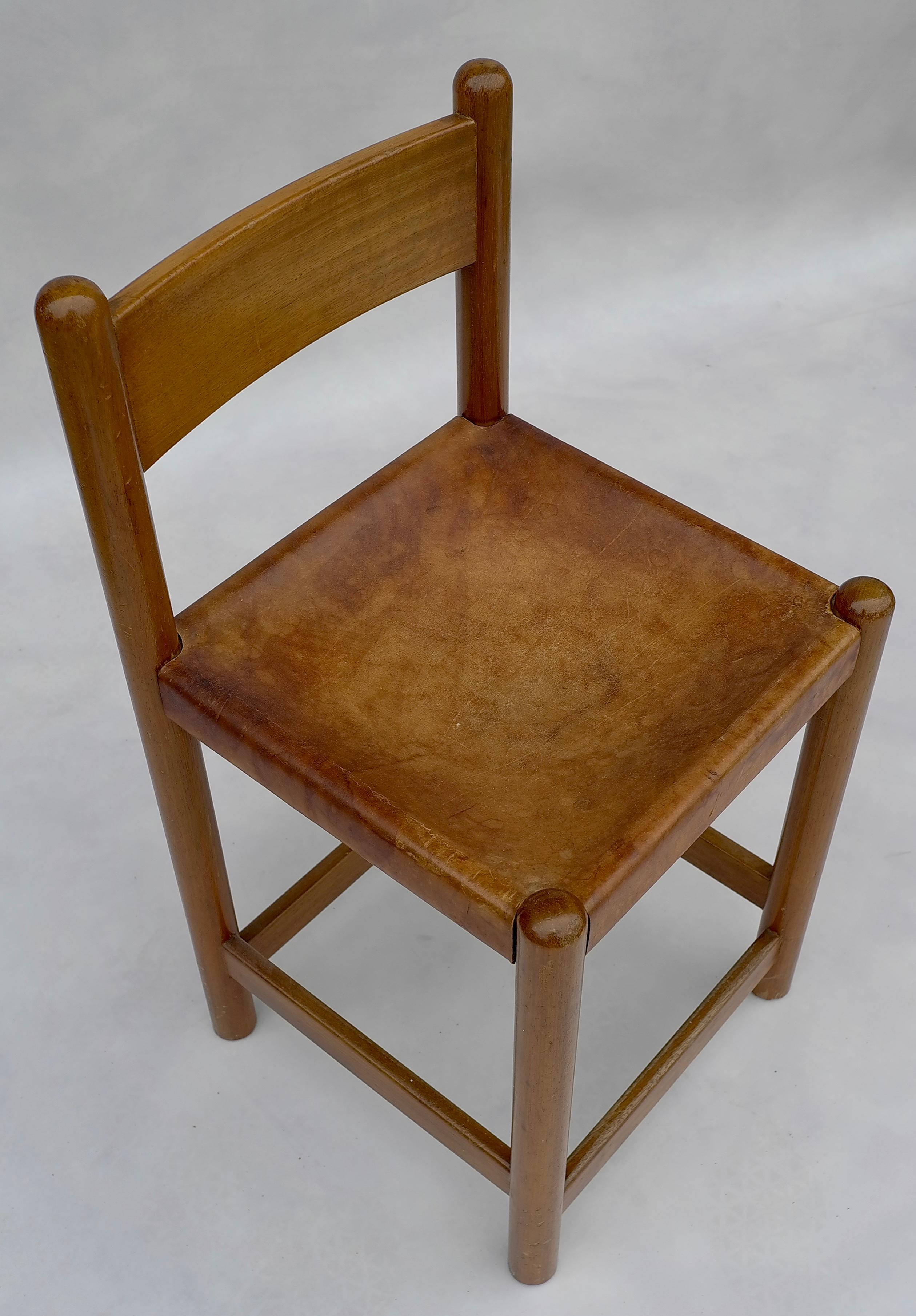 Sling Leather Side Chair in Cognac, in Style of Charlotte Perriand France, 1950s In Excellent Condition In Den Haag, NL