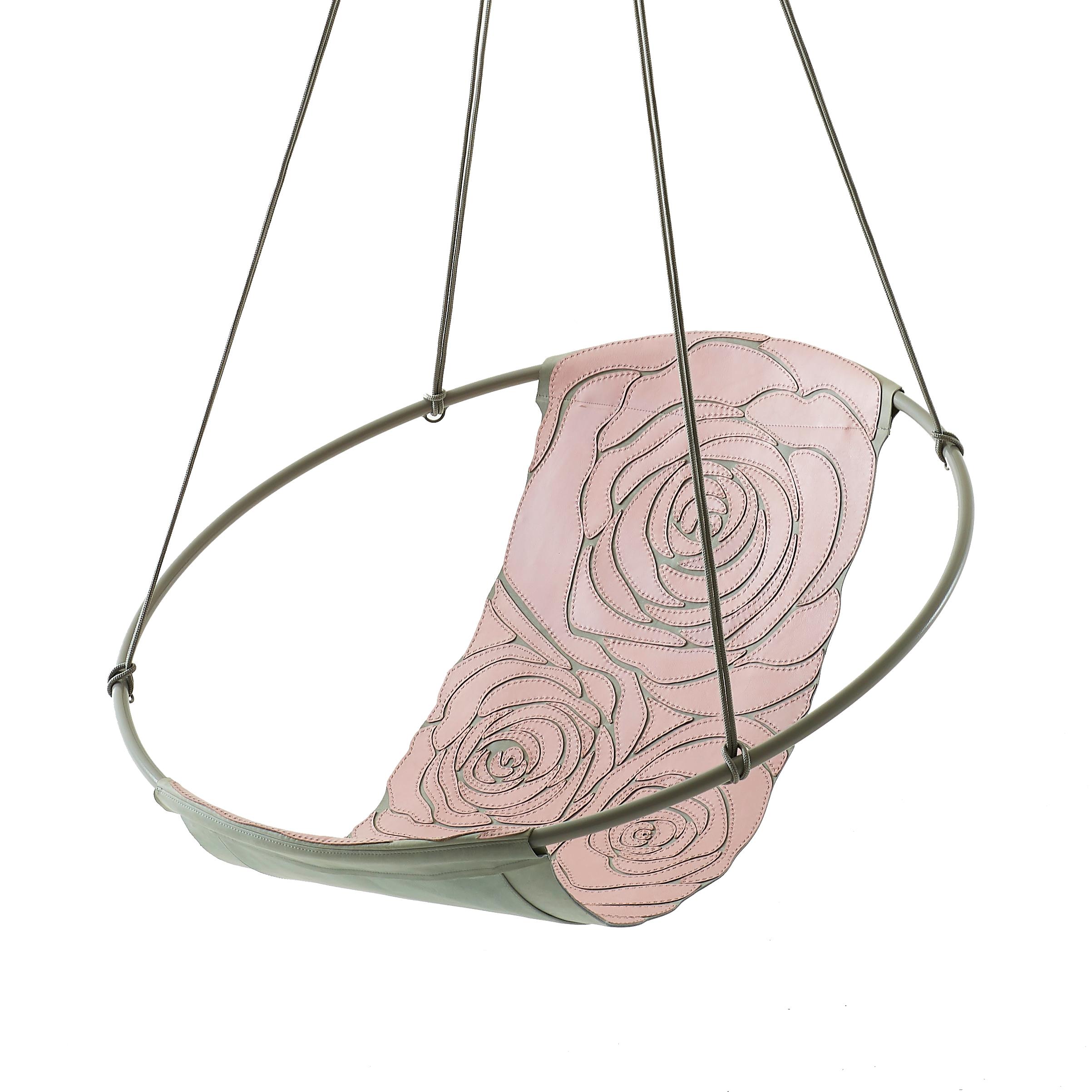 Stripped away from all excess, this hanging chair has a circular frame with the sheets of leather or fabric hanging loose within it, to create a sleek, sexy, and oh so comfortable experience. This chair’s clean lines and lightness makes it a perfect
