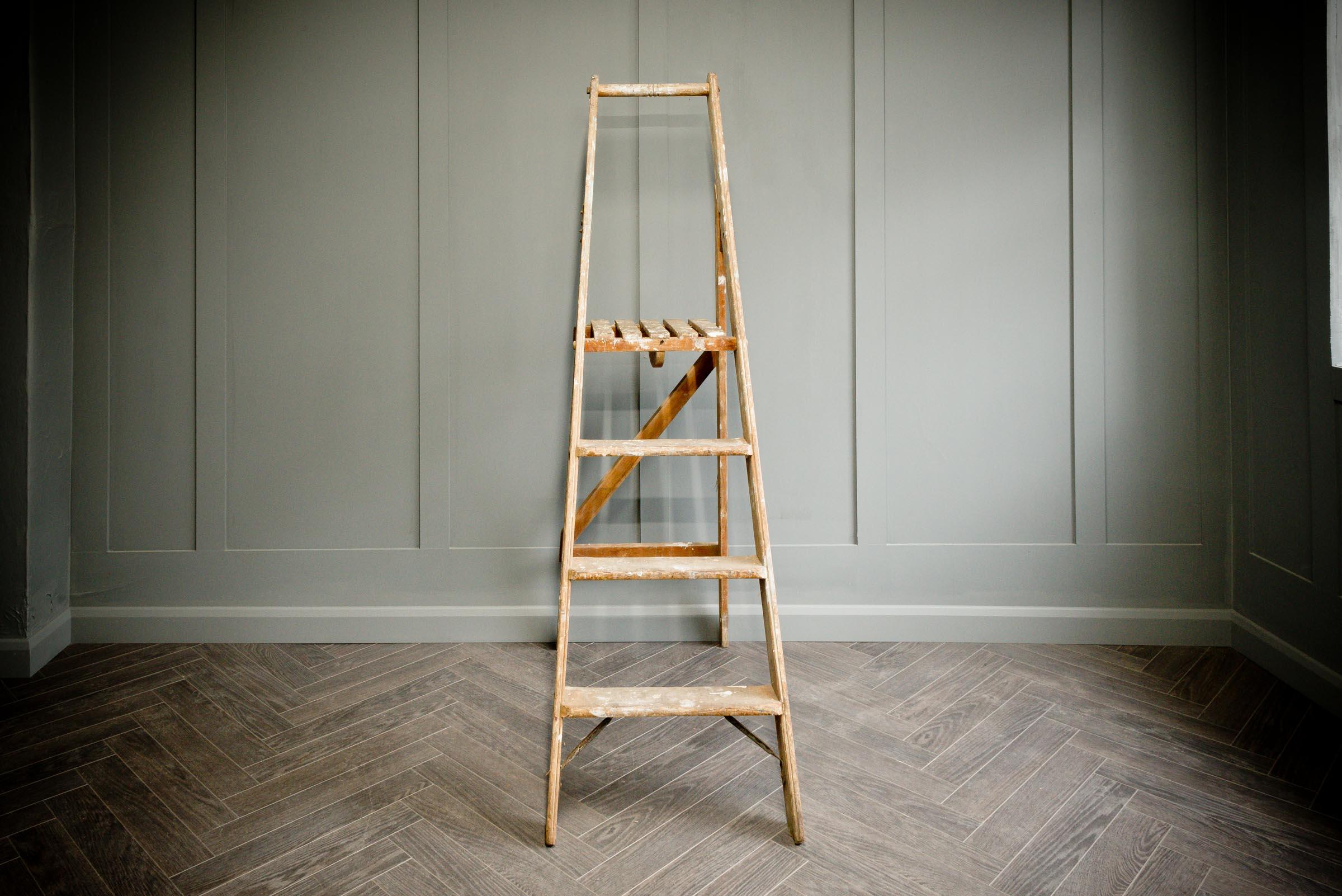 3 step wooden ladder
