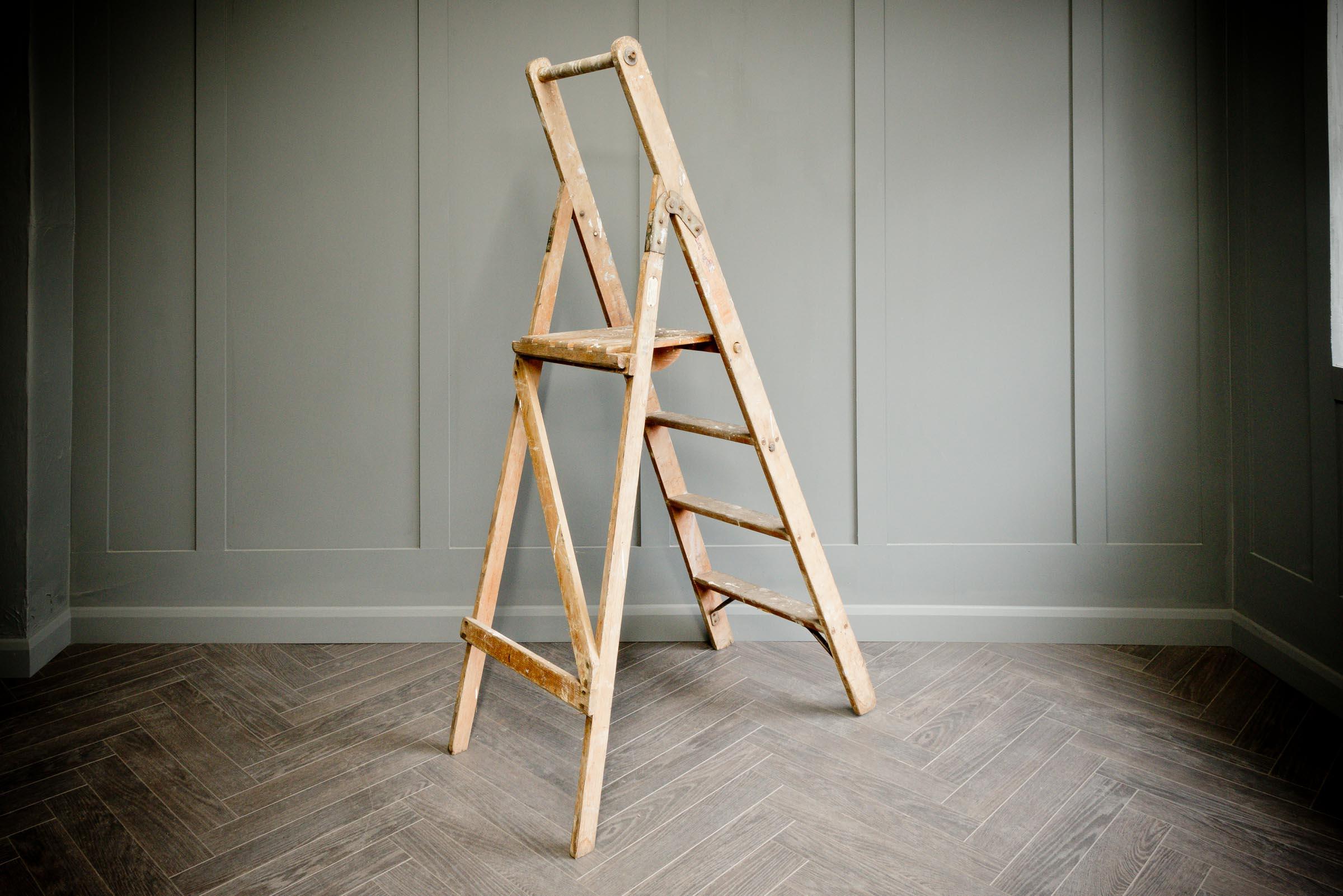 Wood Slingsby Medium Step Ladder For Sale