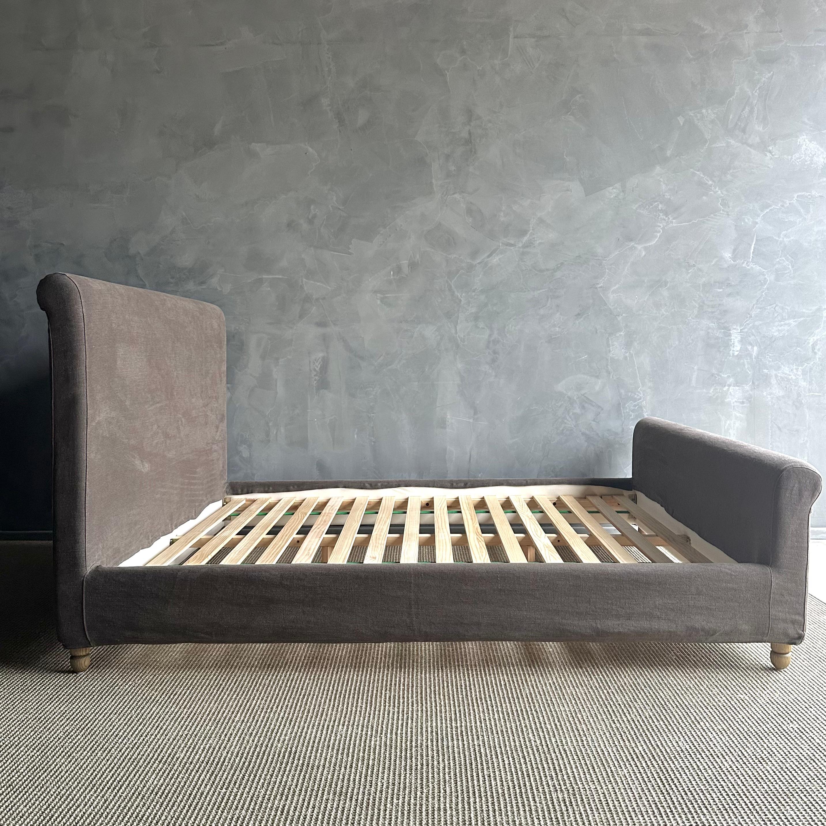 Contemporary Slip Covered Queen Size Bed in Brown Stone Washed Linen For Sale