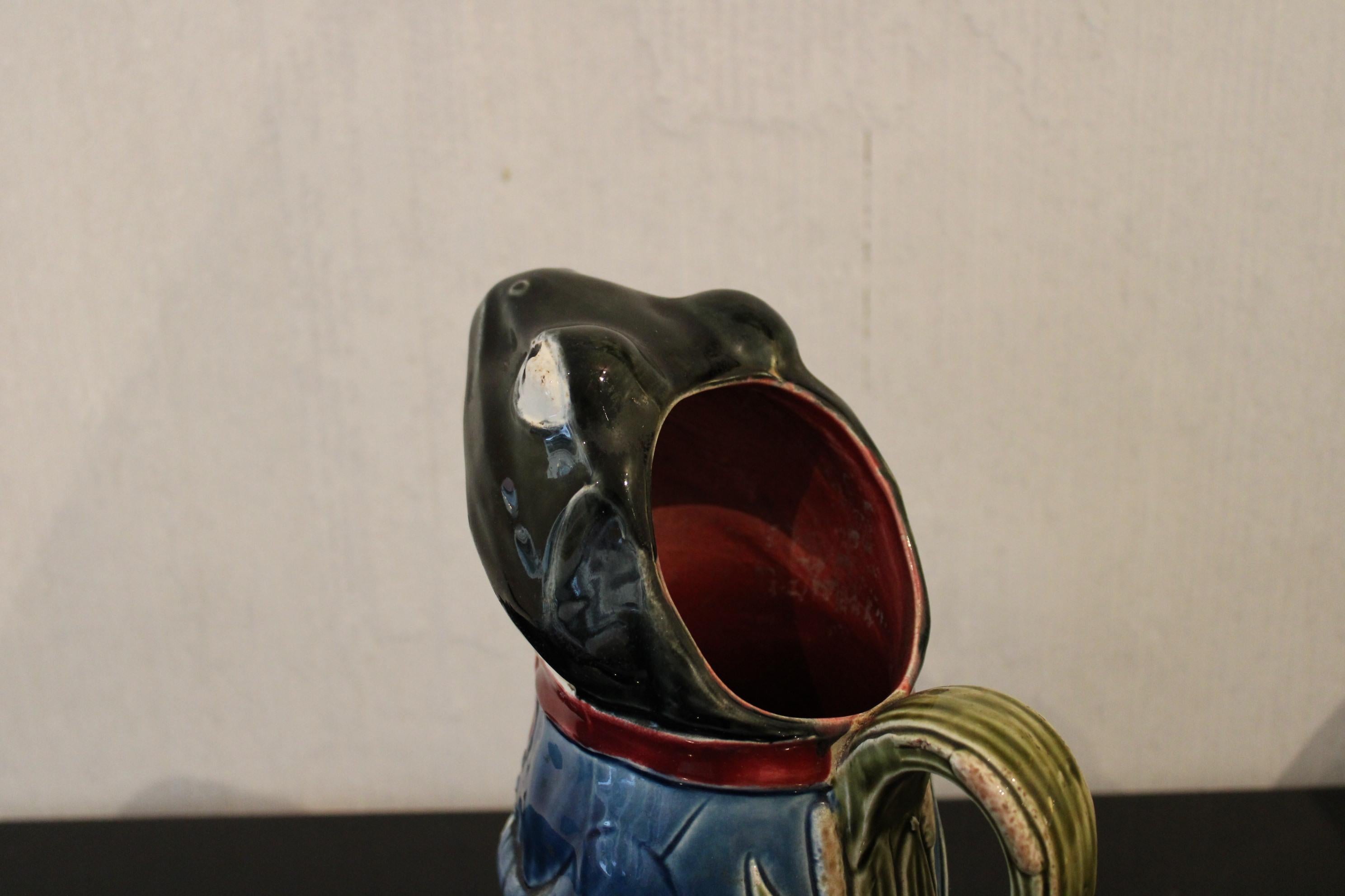 Slip Frog Pitcher, 20th Century For Sale 3