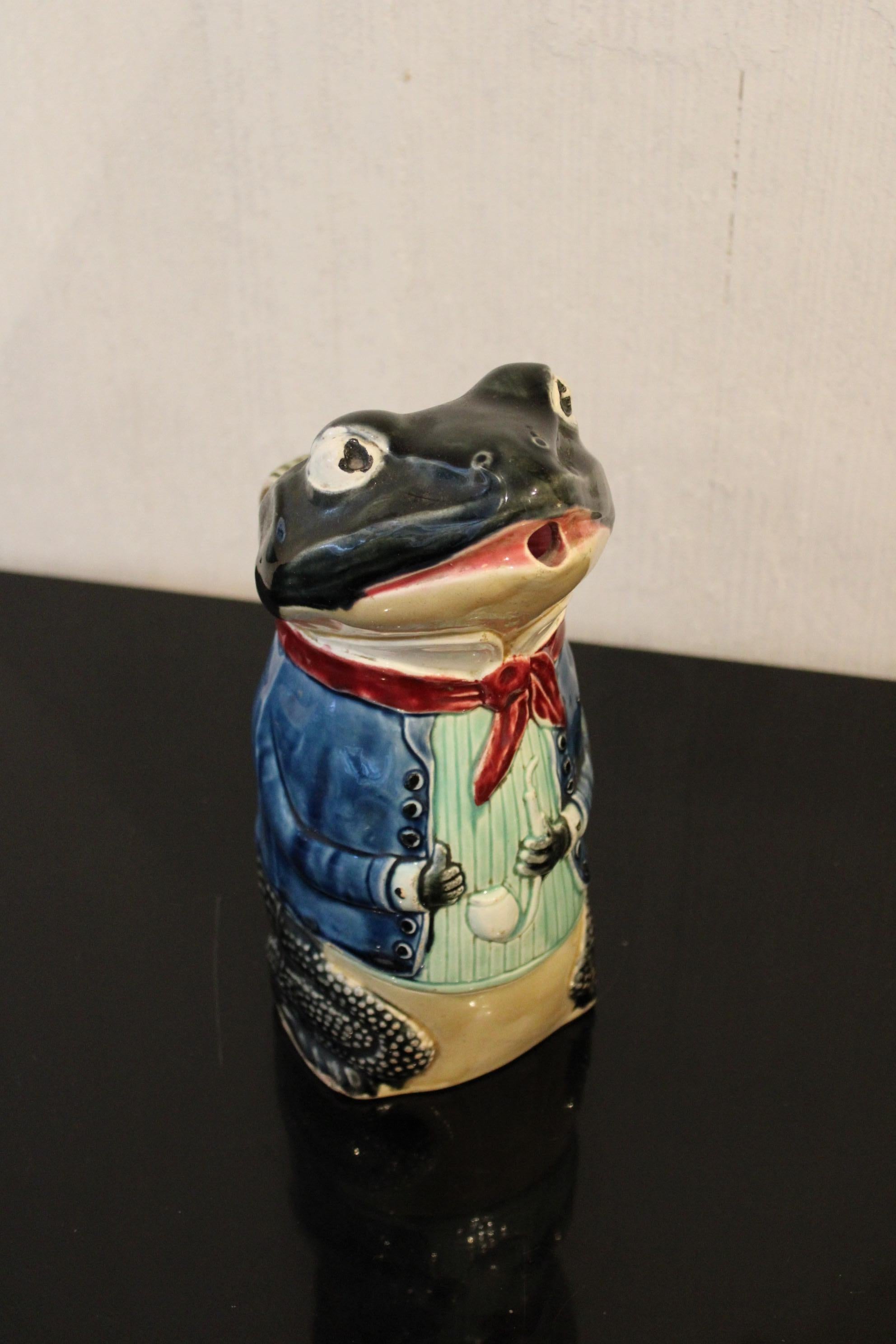 Slip Frog Pitcher, 20th Century For Sale 6