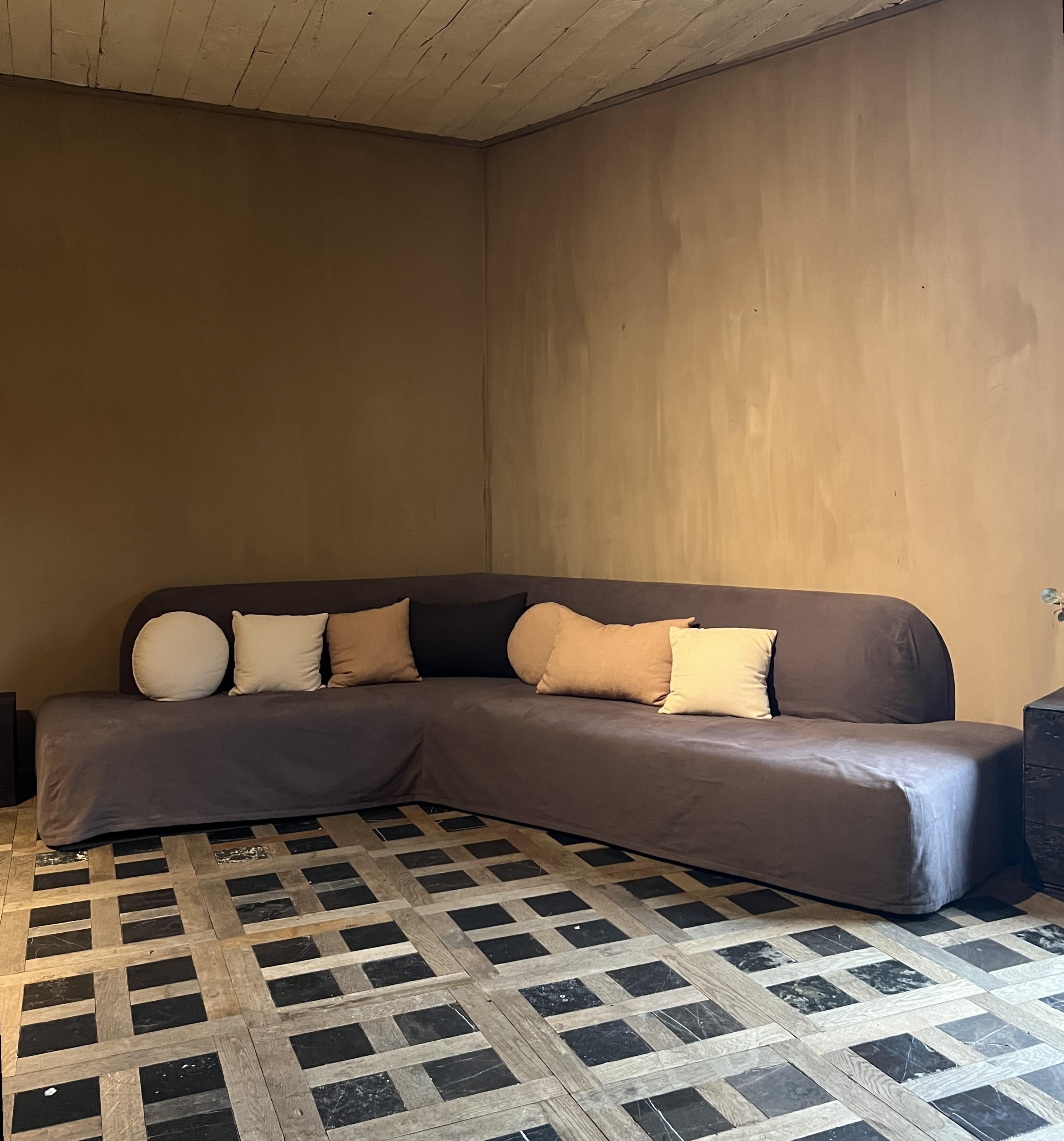 Our sofa TRISTAN can be custom made in any desired dimensions. It comes standard with a linnen slipcover and 6 cushions. All colors can be chosen from our samplebook. The listed price is for a straight sofa (not a corner model) 240 cm x 100 cm d x