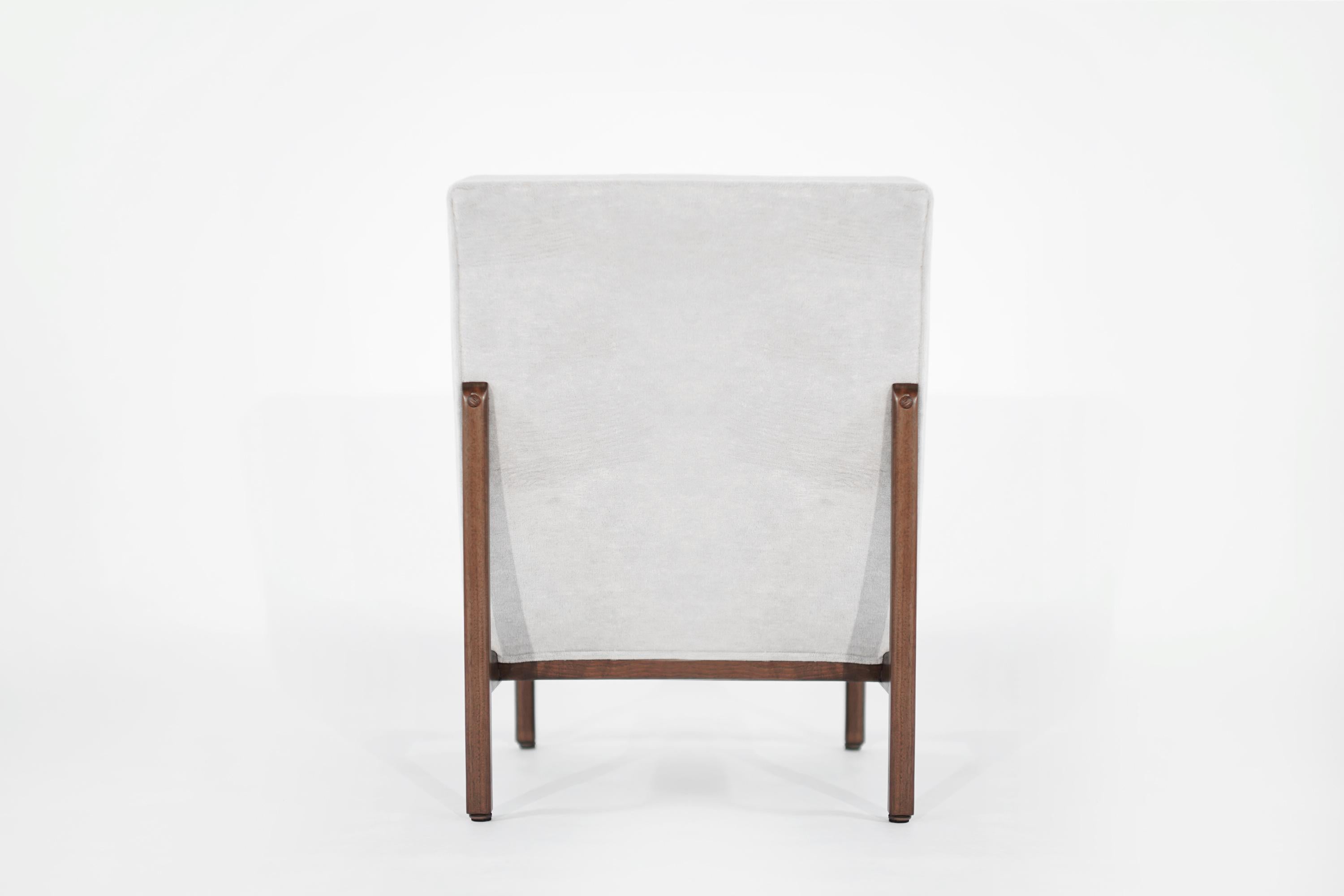 Slipper Chair in Alpaca Velvet by Florence Knoll 3
