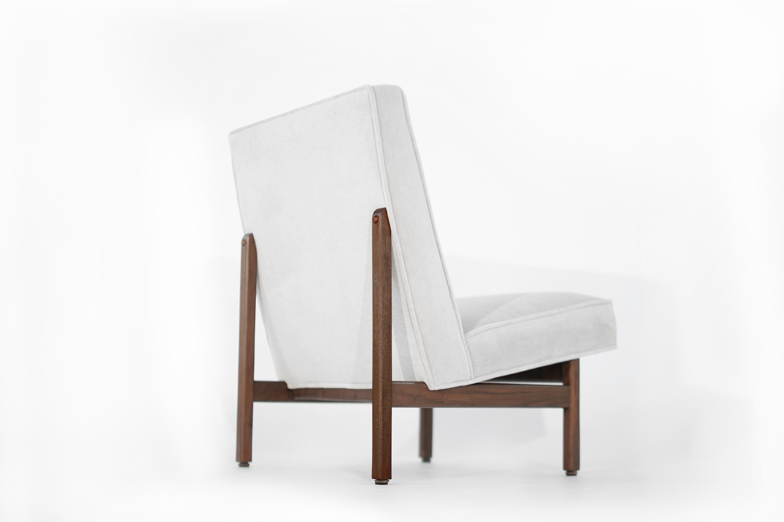 Slipper Chair in Alpaca Velvet by Florence Knoll 1