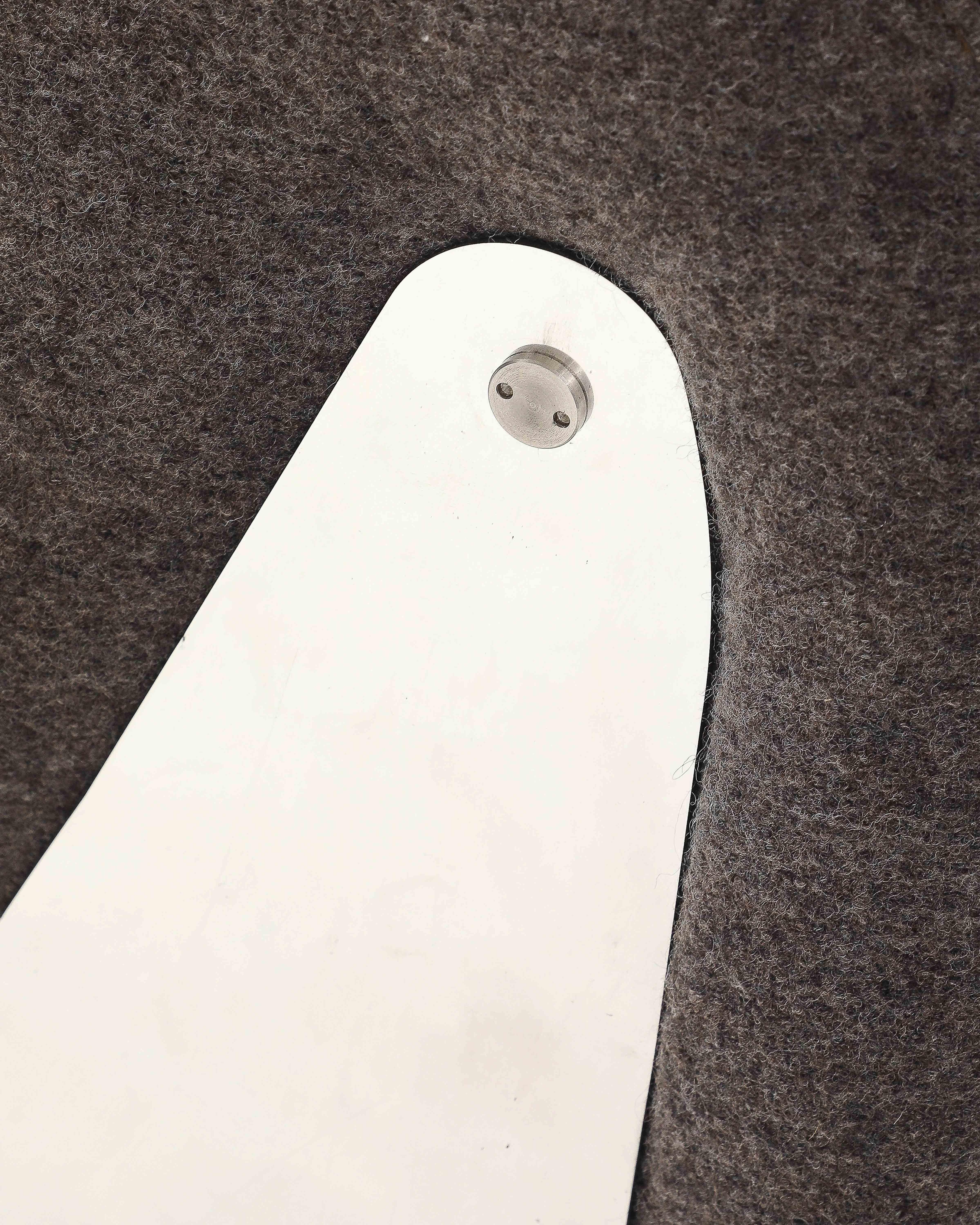 Sedia Slipper con accenti in acciaio inossidabile spazzolato di Kappa, Francia, anni Settanta. in vendita 2