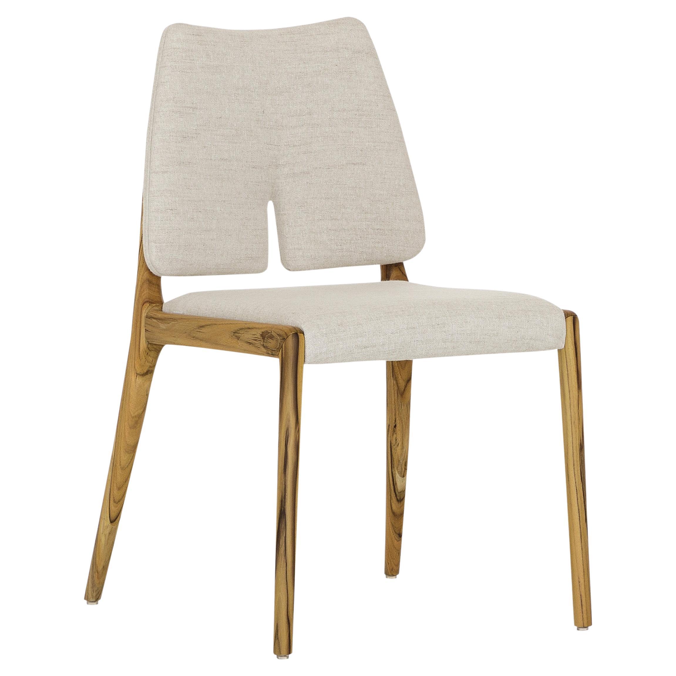 The creative team at Uultis created this dining room chair to embellish that family space with legs that are made of wood in a teak finish, combining it with a light beige cotton beautiful fabric. It is a chair designed to provide comfort and meant