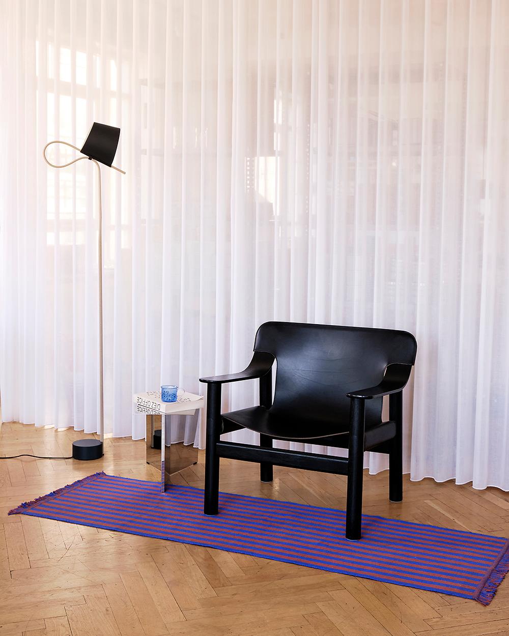 Chinois Miroir de table oblongue à fente pour Hay en vente