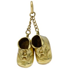 Sloan & Co. Retro 14 Karat Gold Articulated Baby Shoe Charm