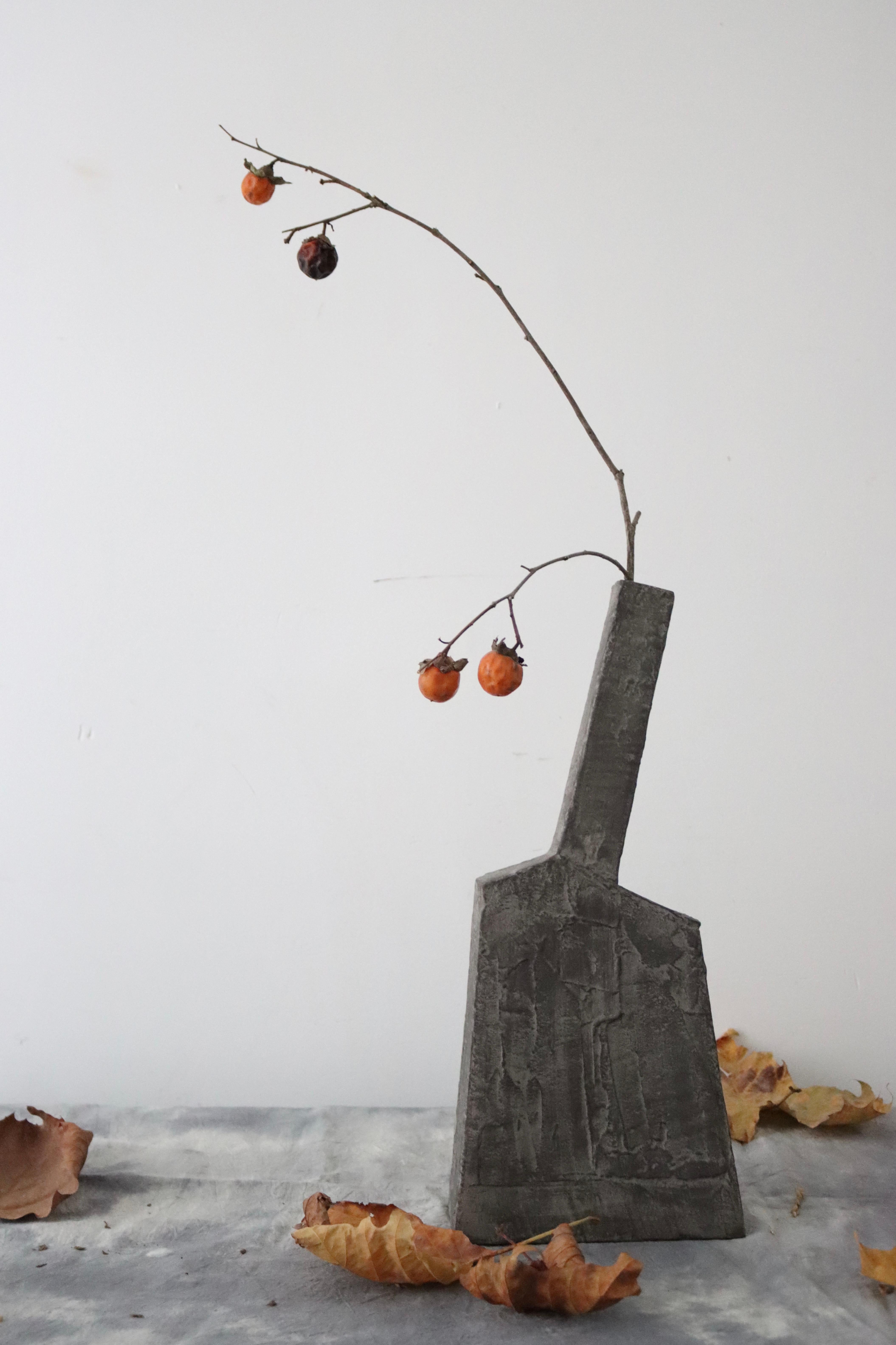 Vase en céramique à épaulement incliné avec Silhouette aux lignes épurées, Minimalisme (lot de 2) Neuf - En vente à 景德镇市, CN