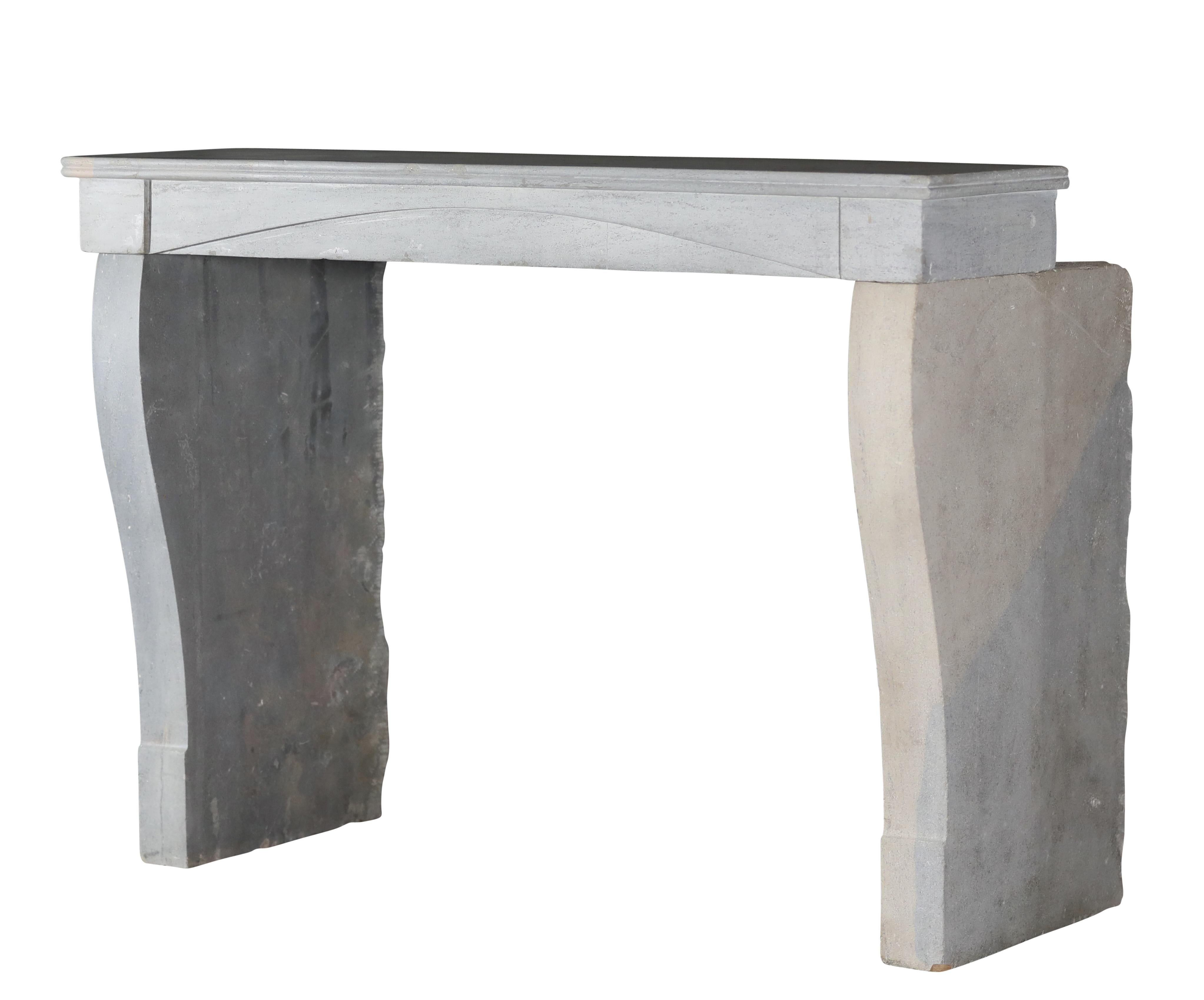 Slow Living Burgundy Bi-Color - Pearl/Blue-Grey & Sand-Beige Stone Fireplace For Sale 5