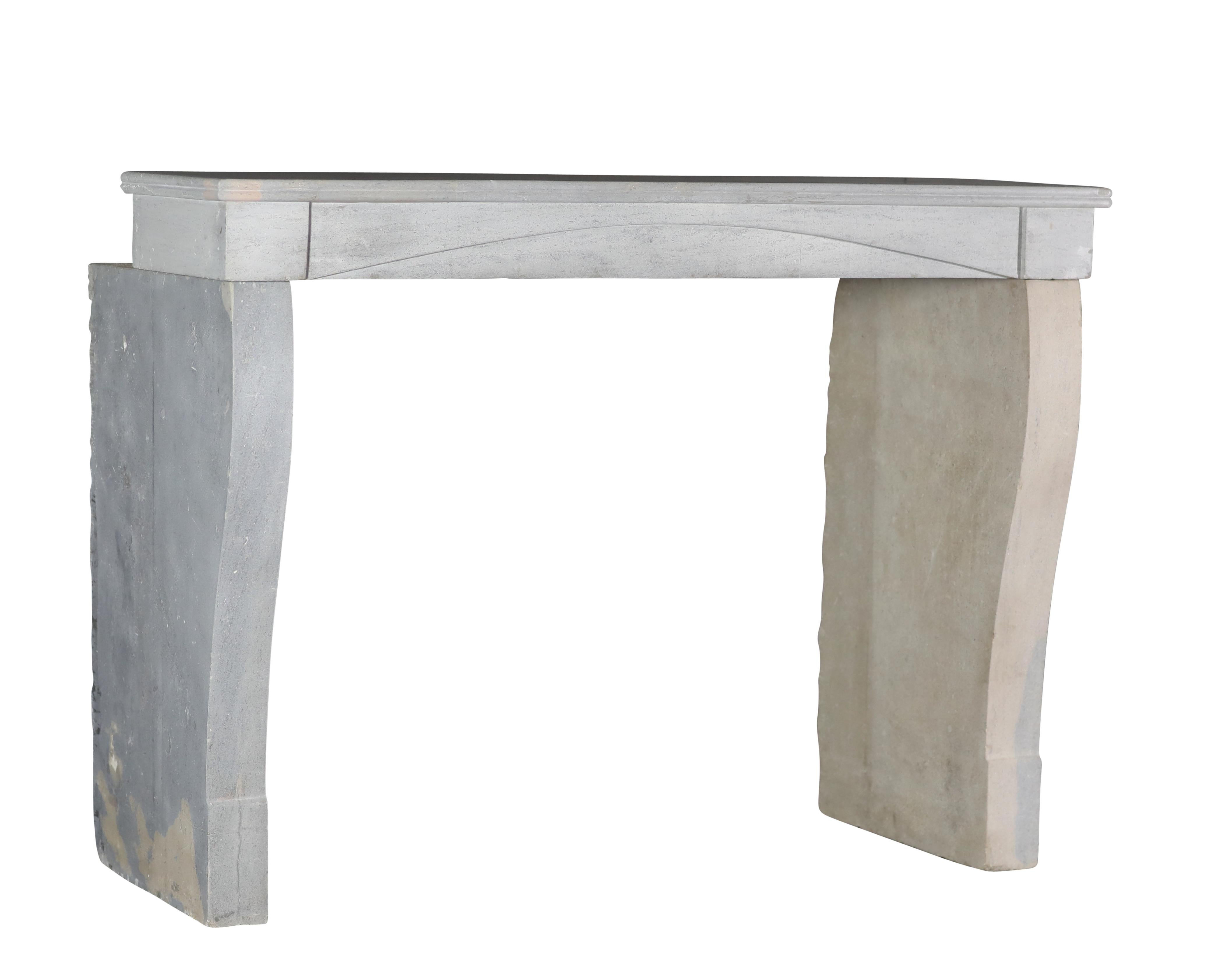 Slow Living Burgundy Bi-Color - Pearl/Blue-Grey & Sand-Beige Stone Fireplace For Sale 8