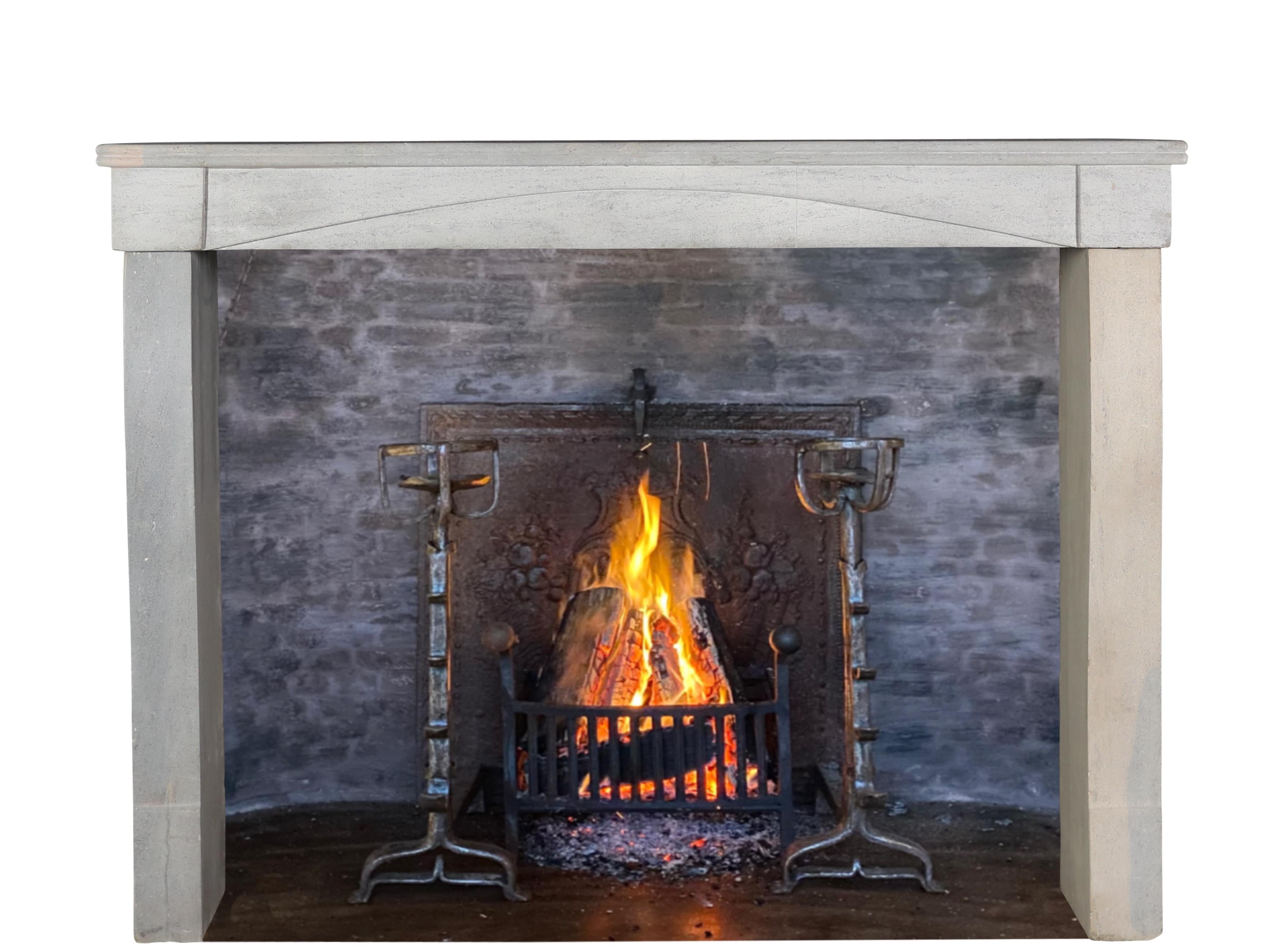 Slow Living Burgundy Bi-Color - Pearl/Blue-Grey & Sand-Beige Stone Fireplace For Sale 12