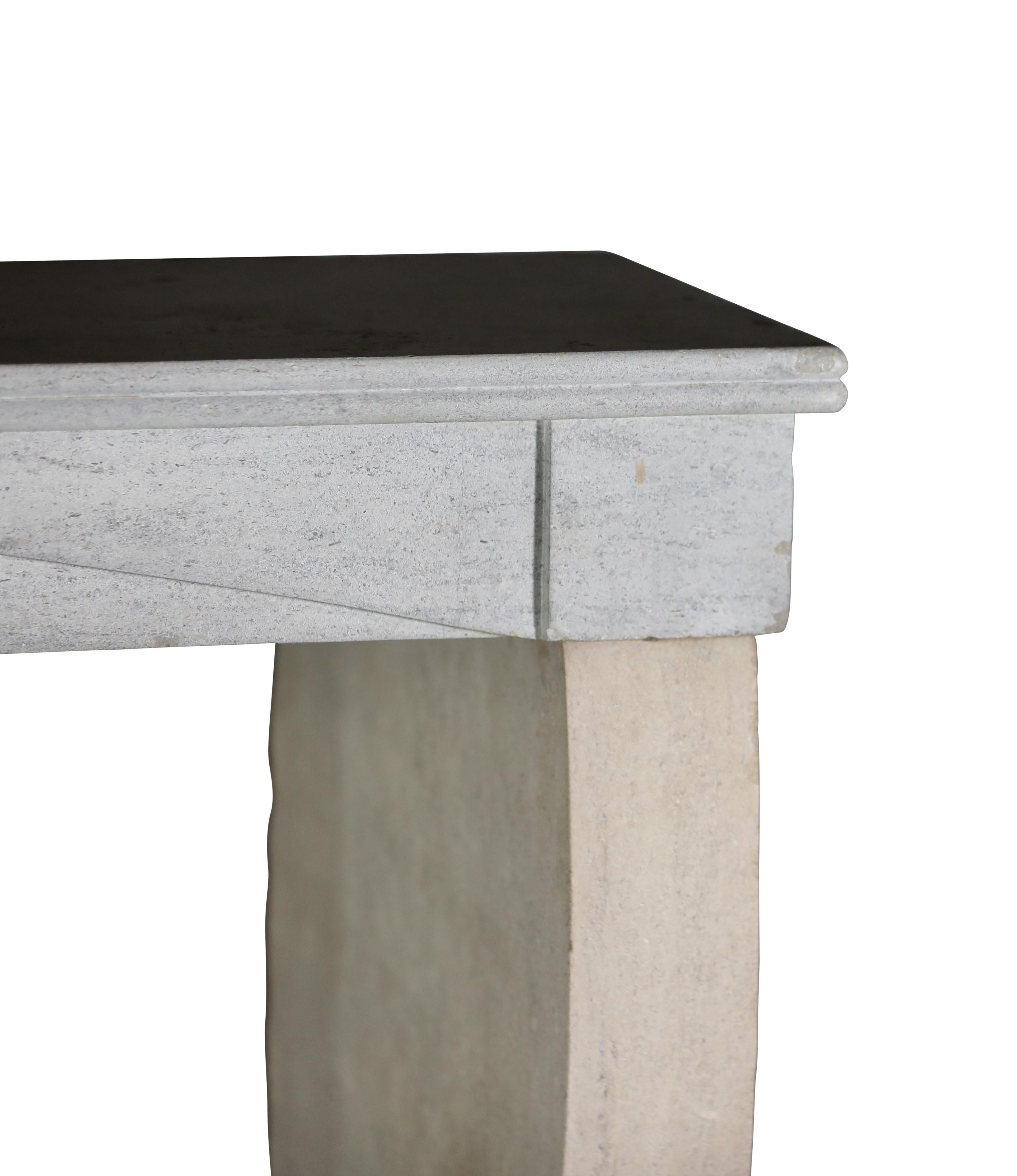 Slow Living Burgundy Bi-Color - Pearl/Blue-Grey & Sand-Beige Stone Fireplace In Excellent Condition For Sale In Beervelde, BE