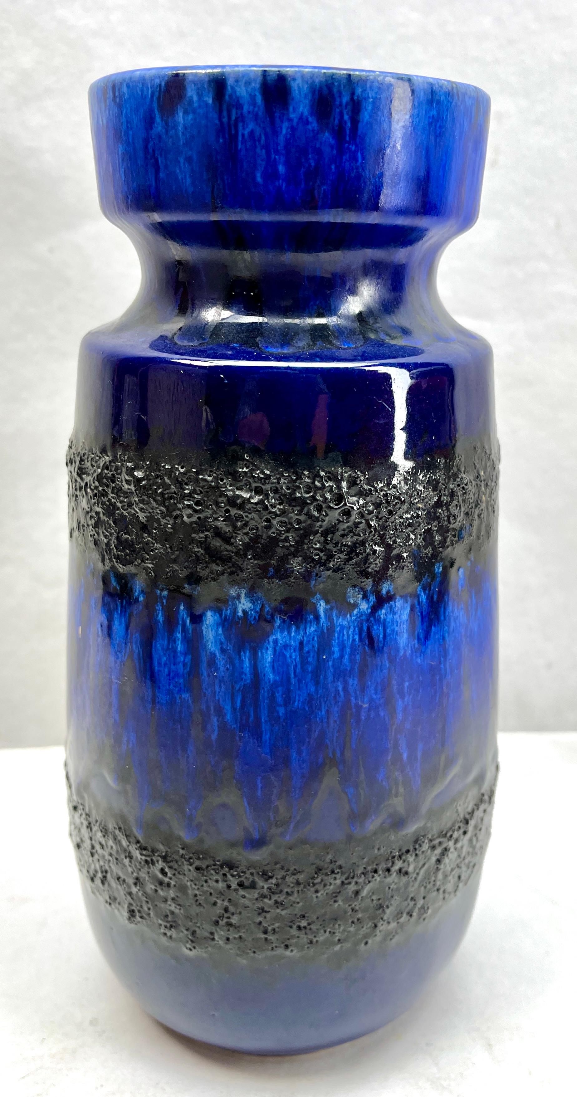 Mid-Century moderno Vaso piccolo Cobalt Bleu 'Scheurich, modello 242-22 W-Germania, anni '60 in vendita