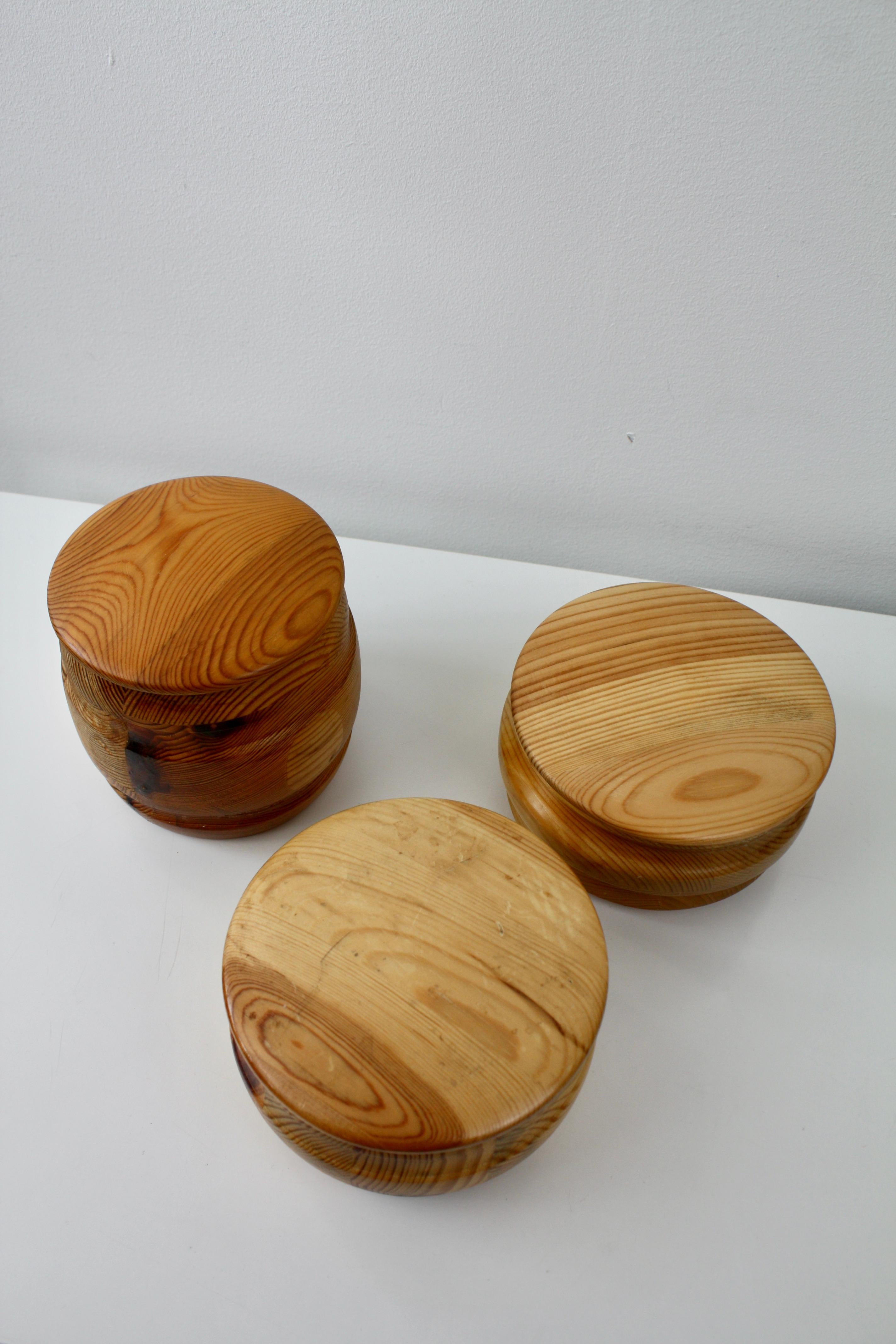 Smålandsslöjd, Stig Johansson Pine Kit For Sale 1