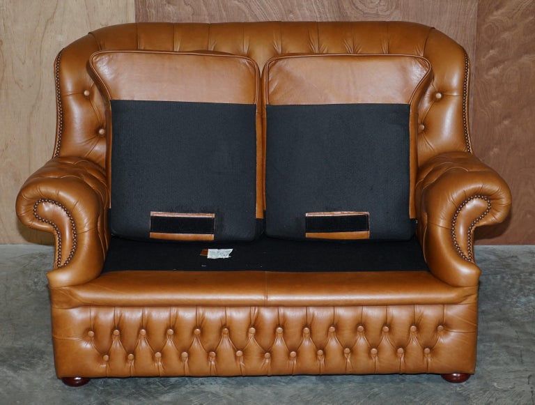Small Wide Chesterfield Tan Brown Leather Tufted Sofa with High Back For Sale 9