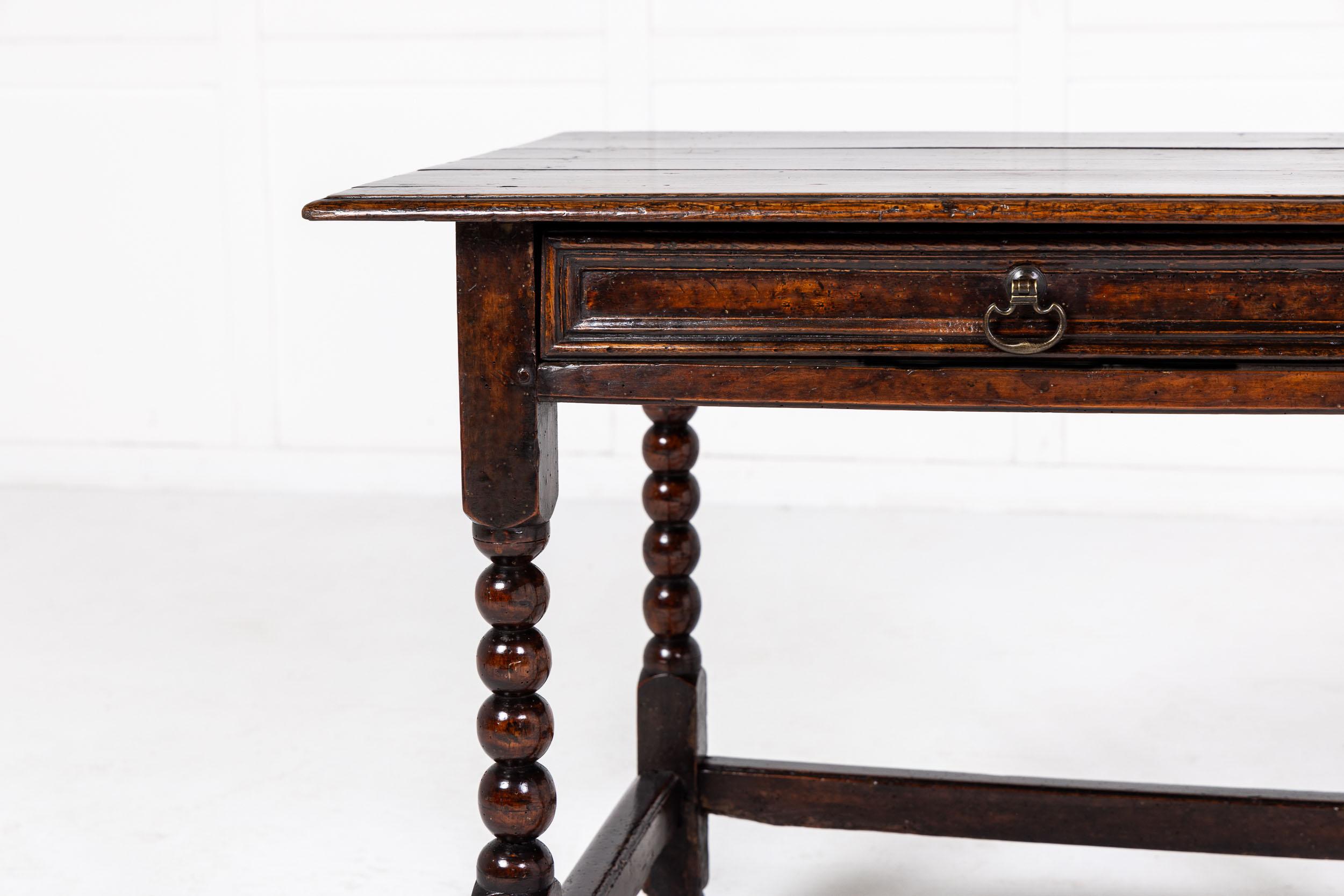18th Century and Earlier Small 17th Century English Oak Side Table For Sale