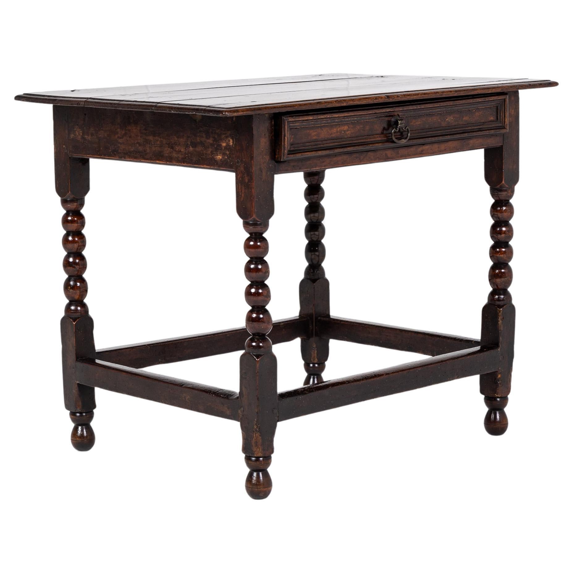Small 17th Century English Oak Side Table For Sale