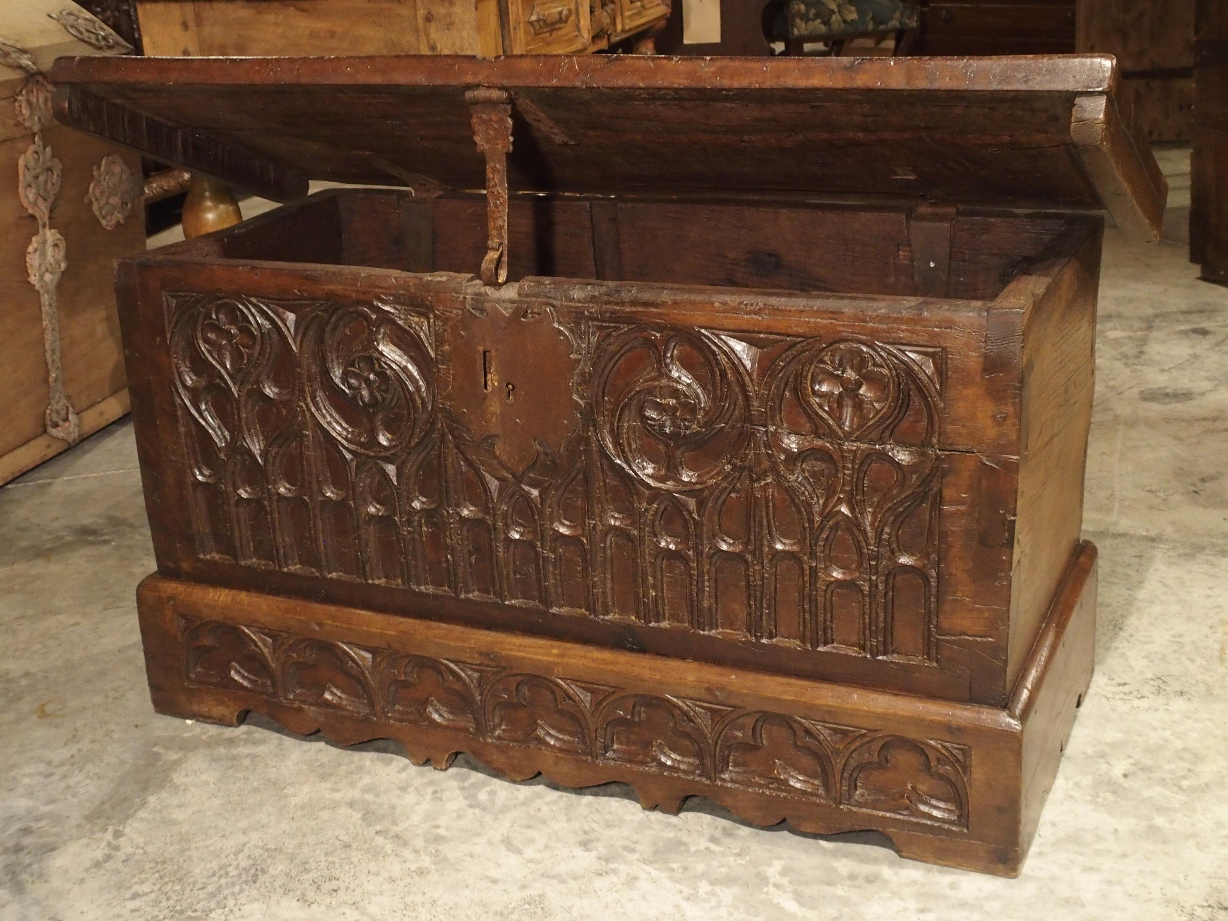 Small 17th Century French Gothic Trunk in Carved Oak 8