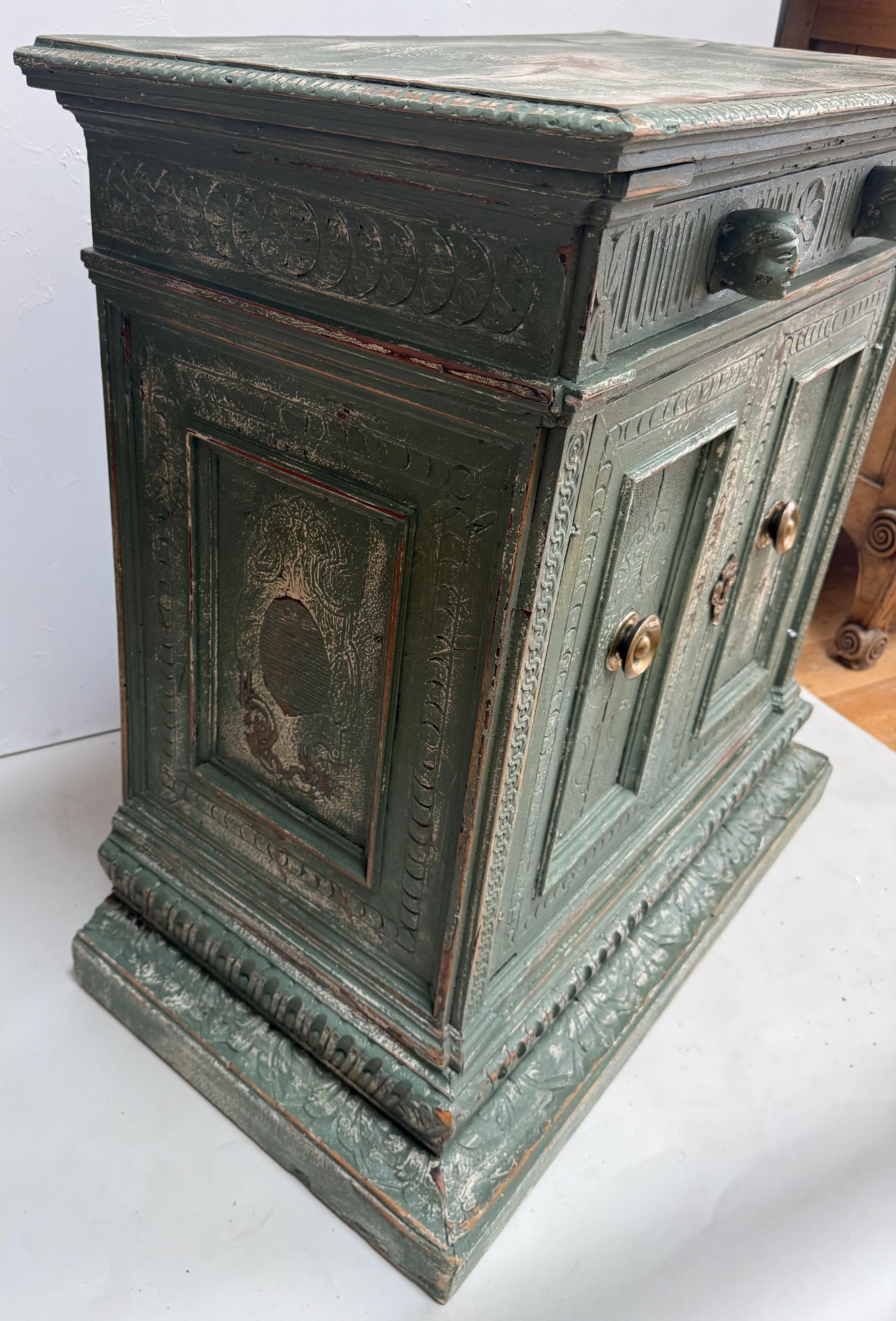 Small 17th Century Italian Renaissance Credenza For Sale 9