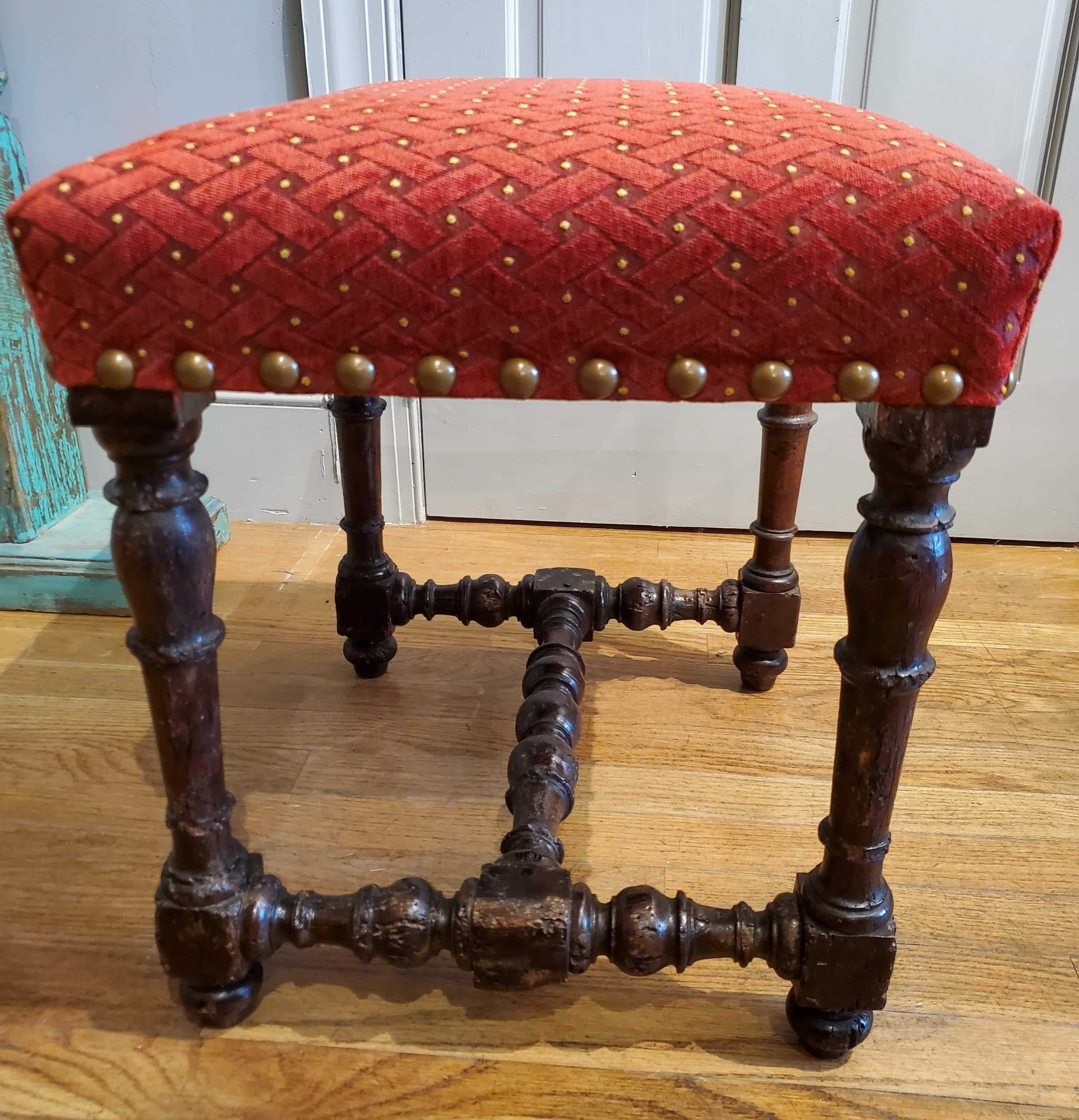 Louis XIV Small 17th Century Stool Upholstered in Red Chenille Fabric and Brass Nailheads