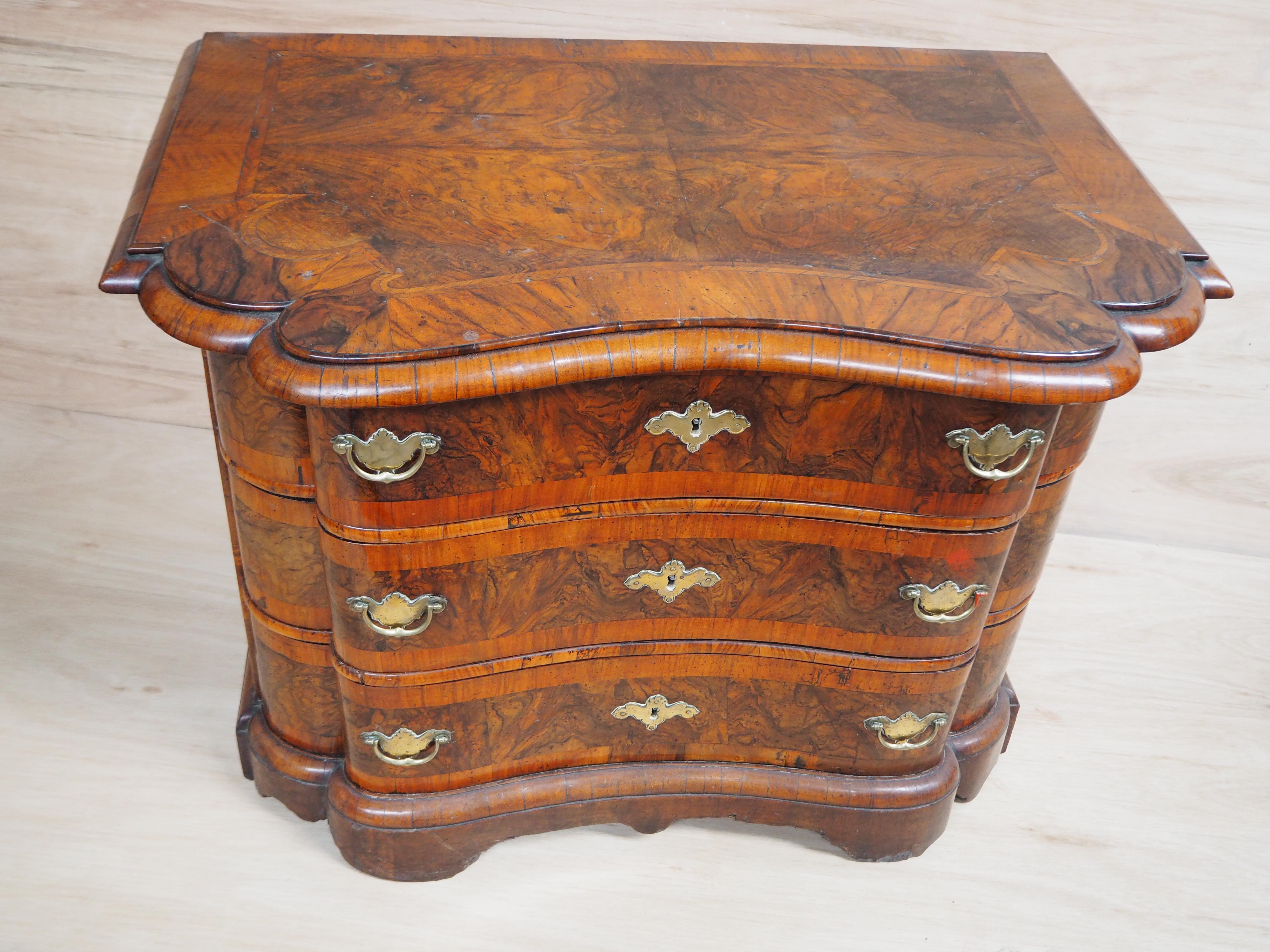 William and Mary Small 17th Century Walnut  Venetian Chest For Sale