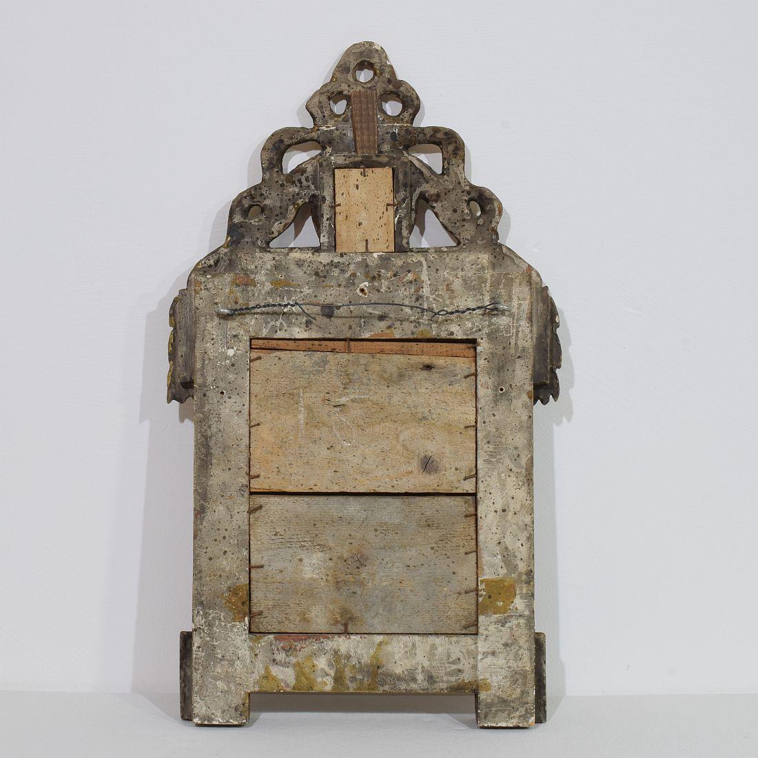 Kleiner französischer Giltwood-Spiegel im Louis-XVI-Stil aus dem 18/19. im Angebot 11