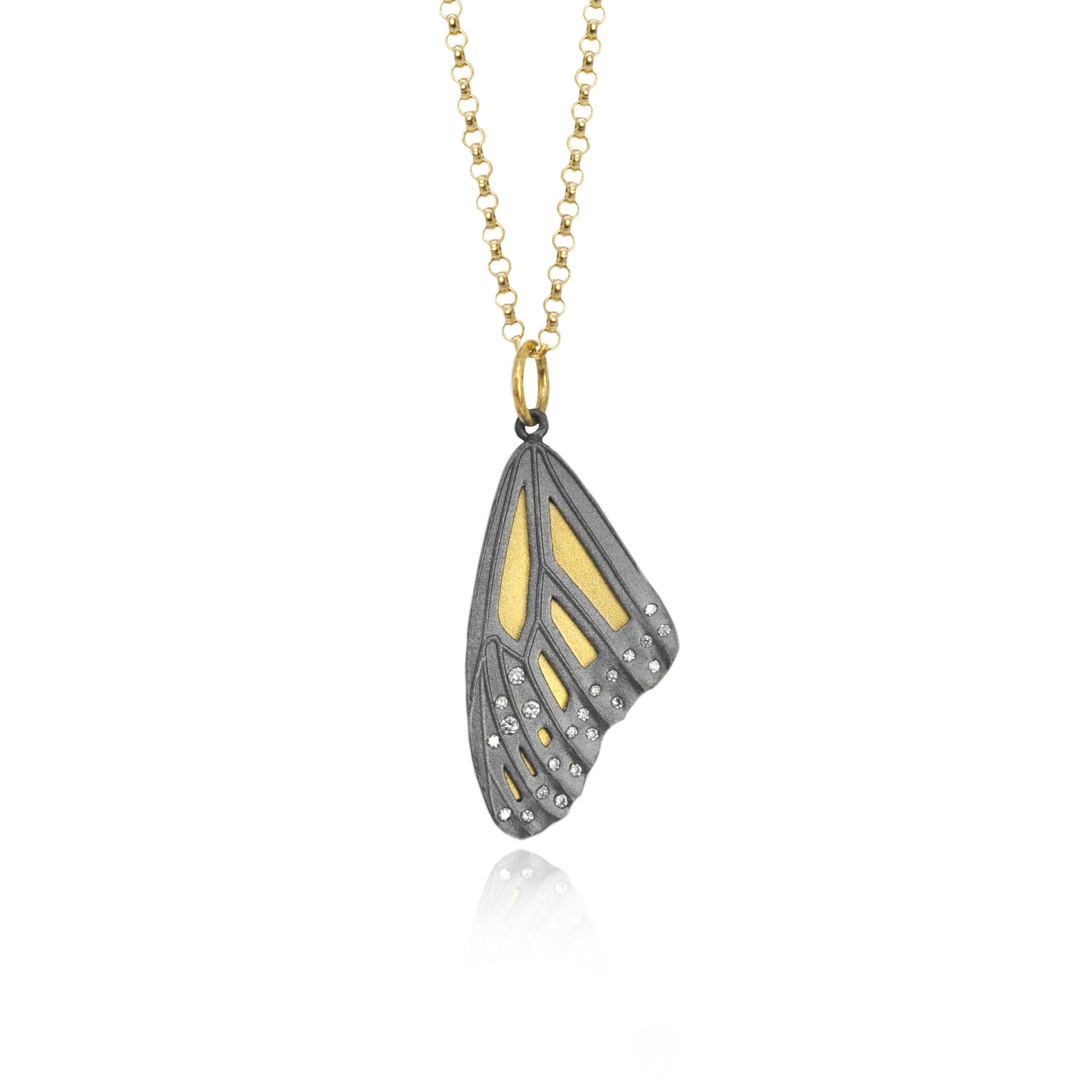 Round Cut Small 18k Gold and Diamond Monarch Butterfly Top Wing Necklace