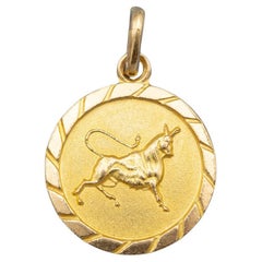 Small 18K Vintage zodiac pendant - Taurus - 18 karat solid yellow gold Star sign